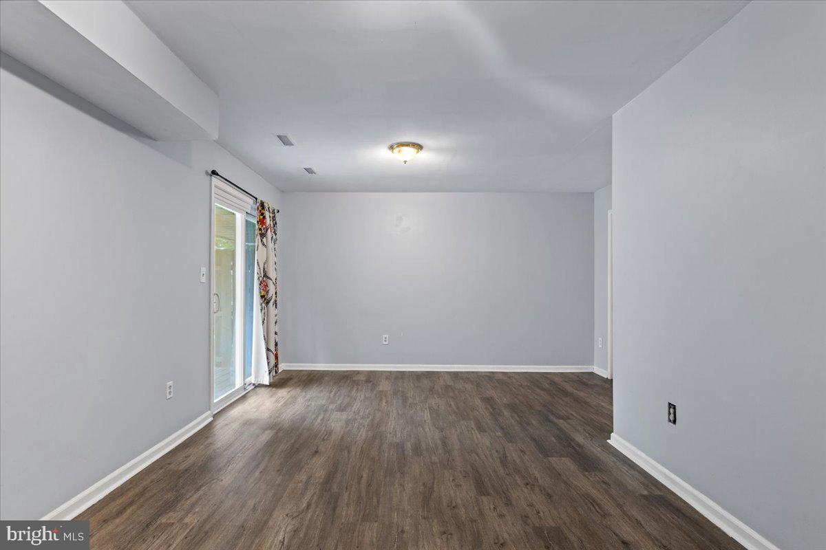 STONEY BEACH - Residential