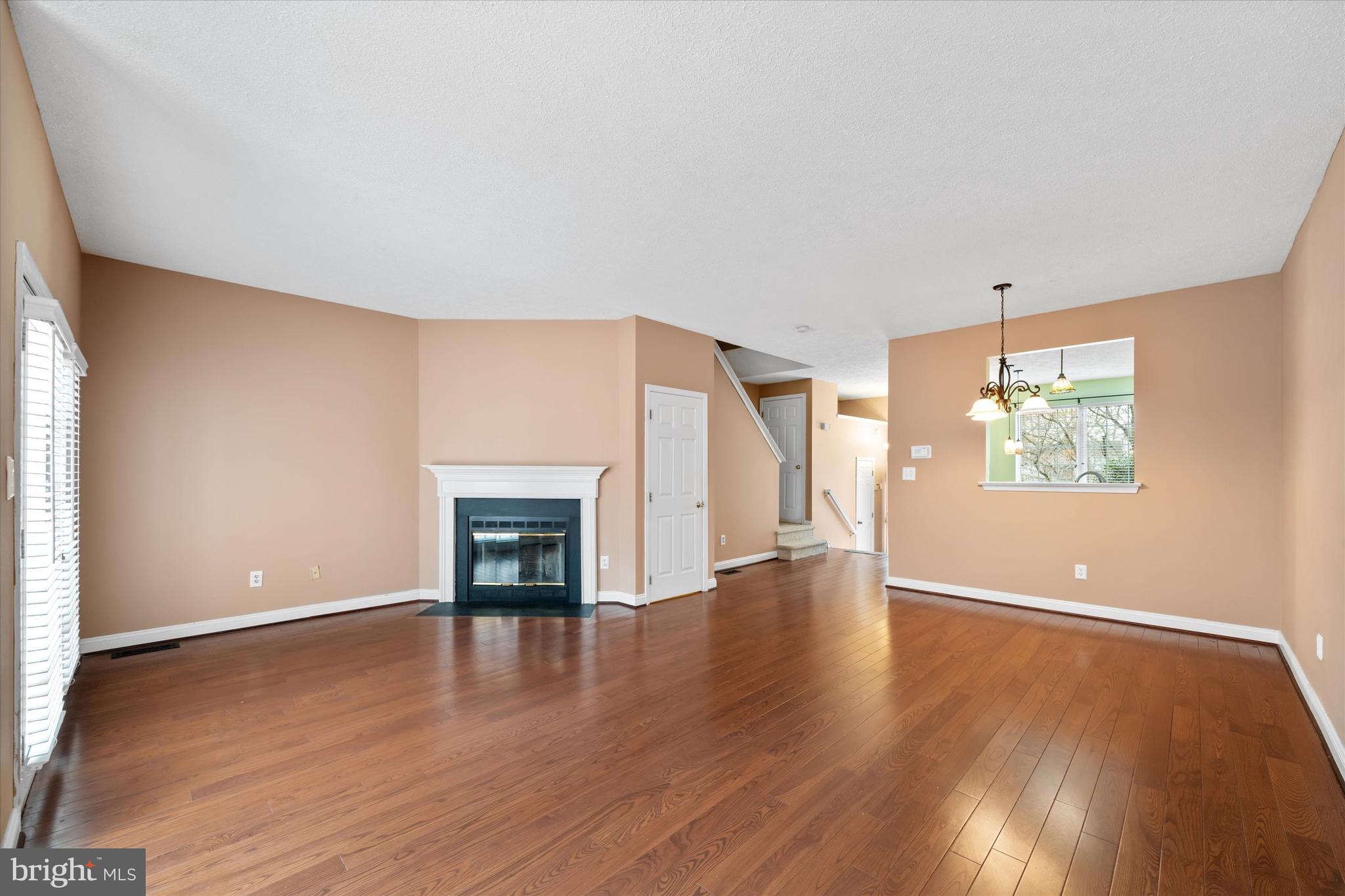 NORTH POINTE - Residential