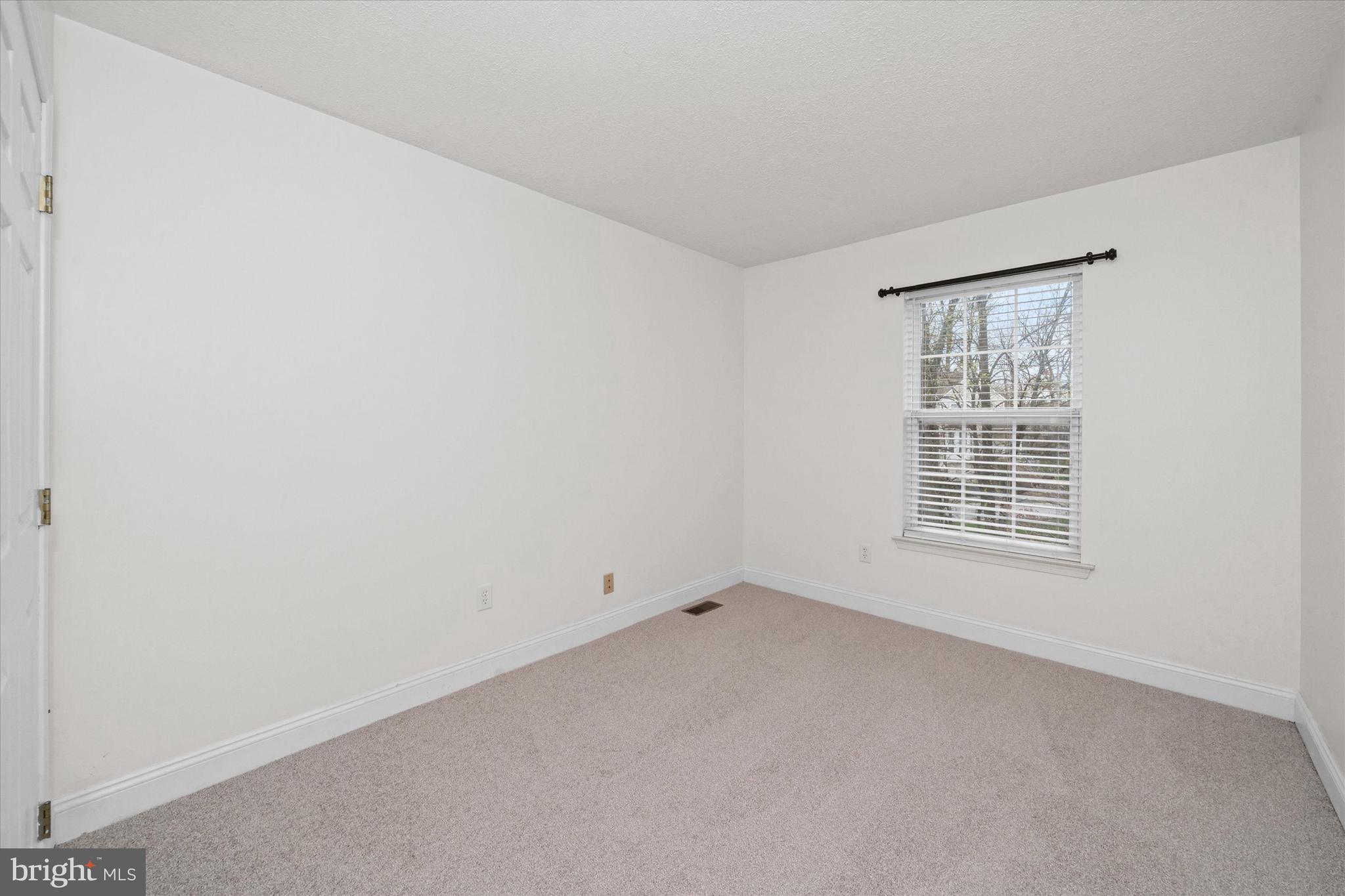 NORTH POINTE - Residential