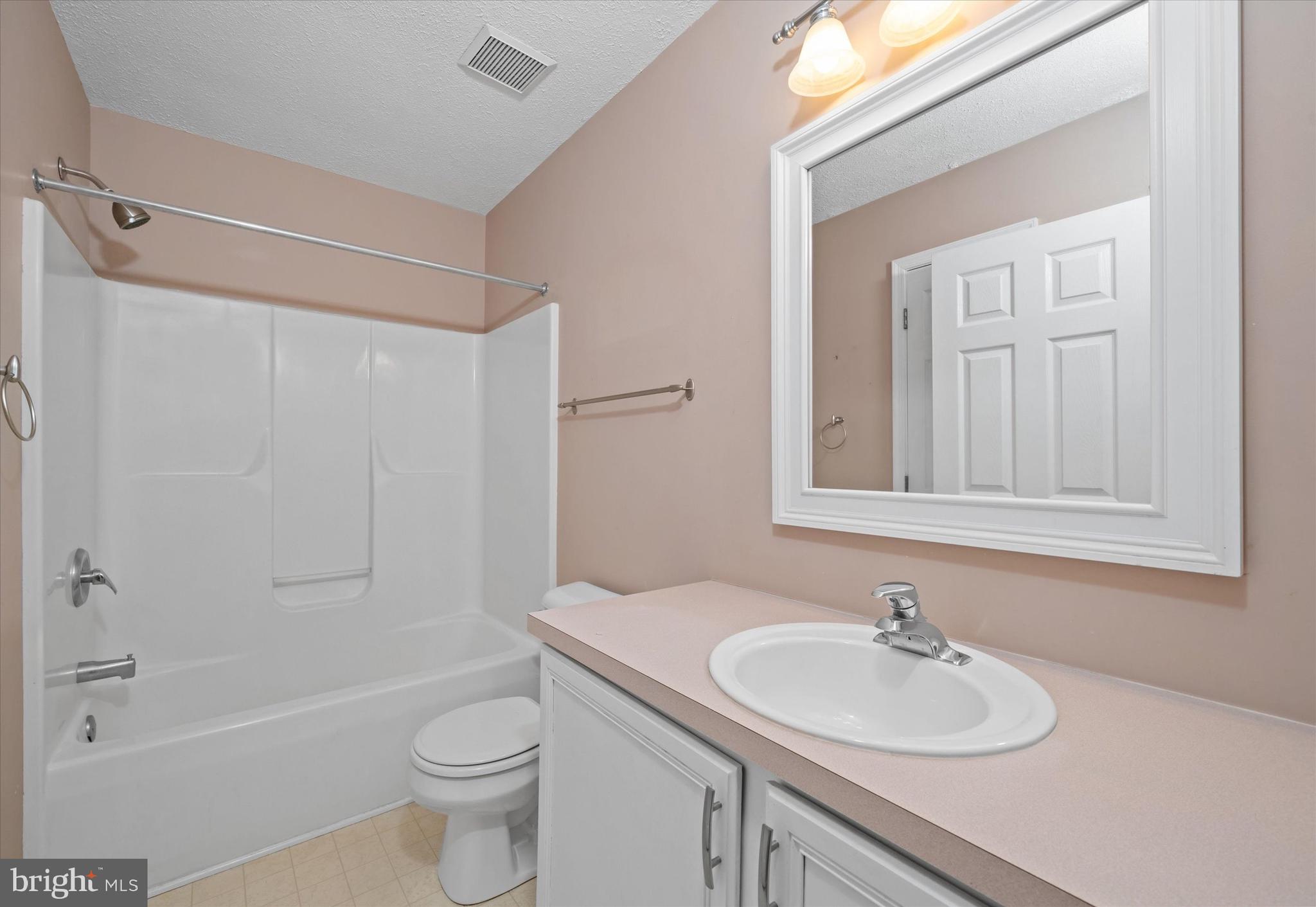 NORTH POINTE - Residential