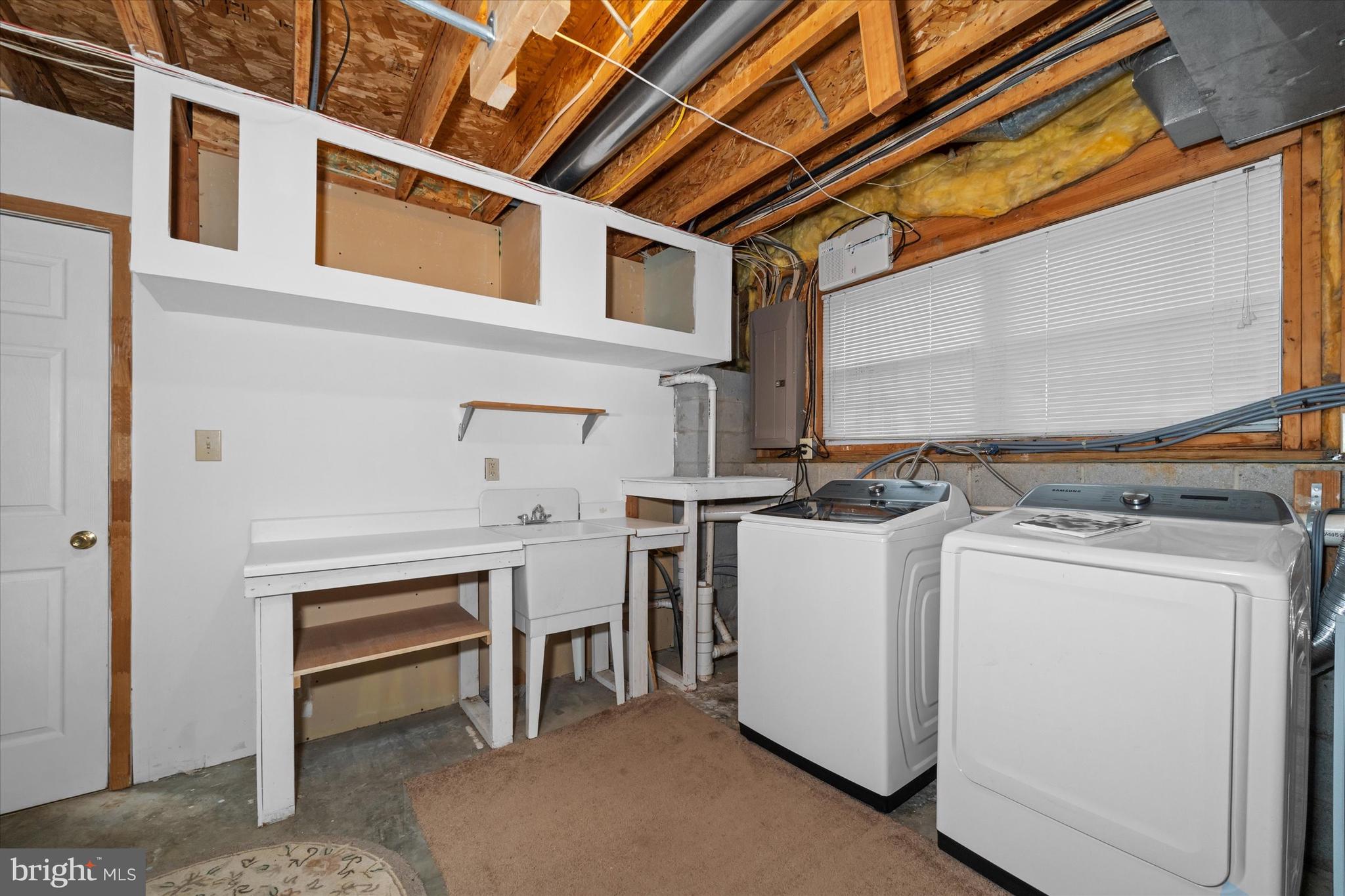 NORTH POINTE - Residential