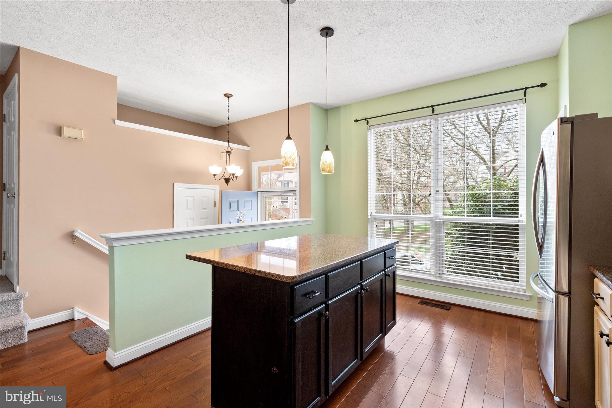 NORTH POINTE - Residential