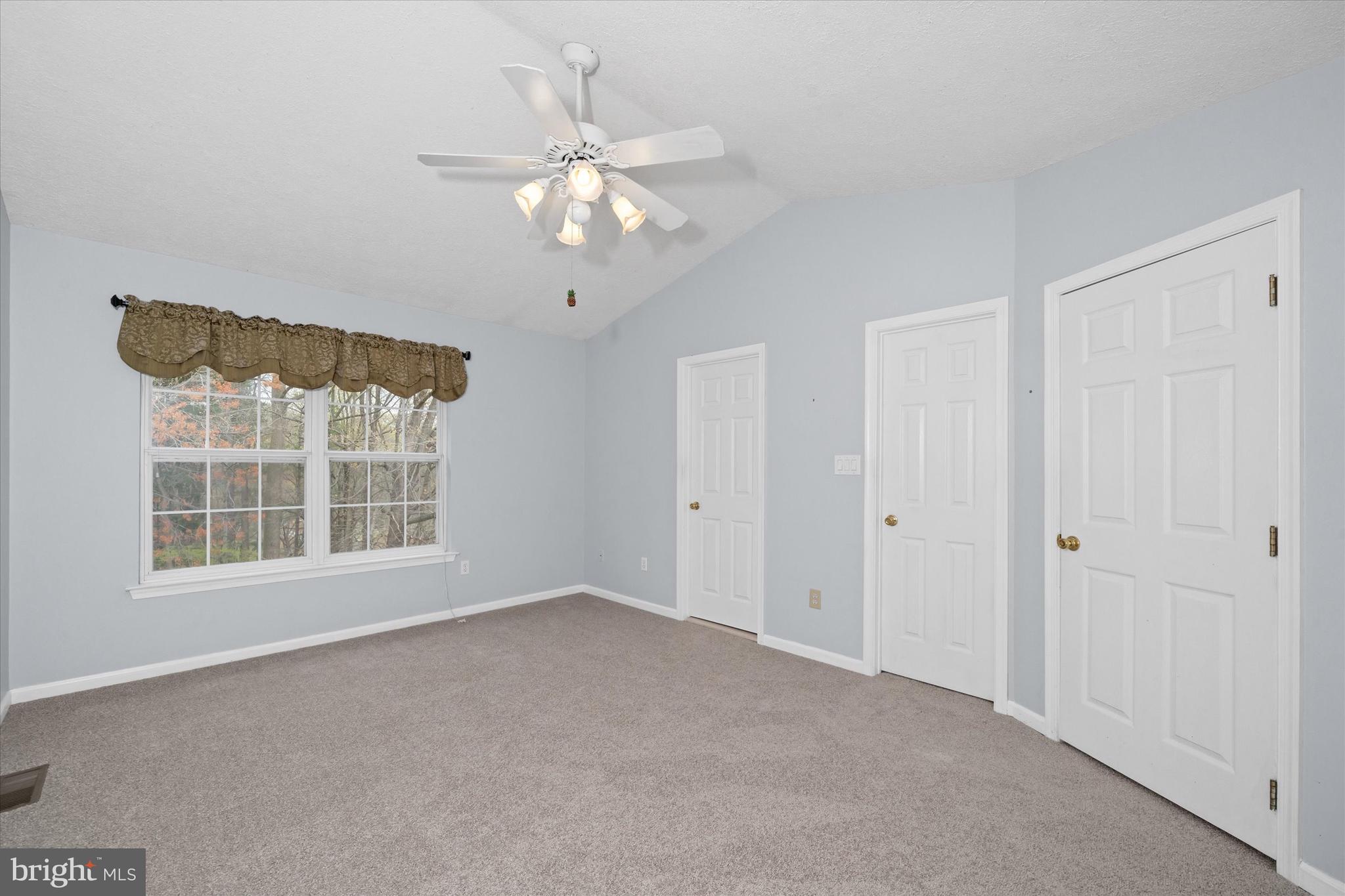 NORTH POINTE - Residential