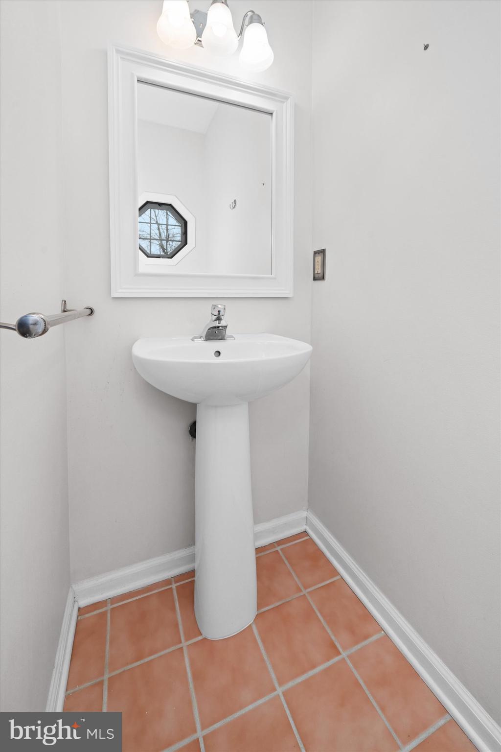 NORTH POINTE - Residential