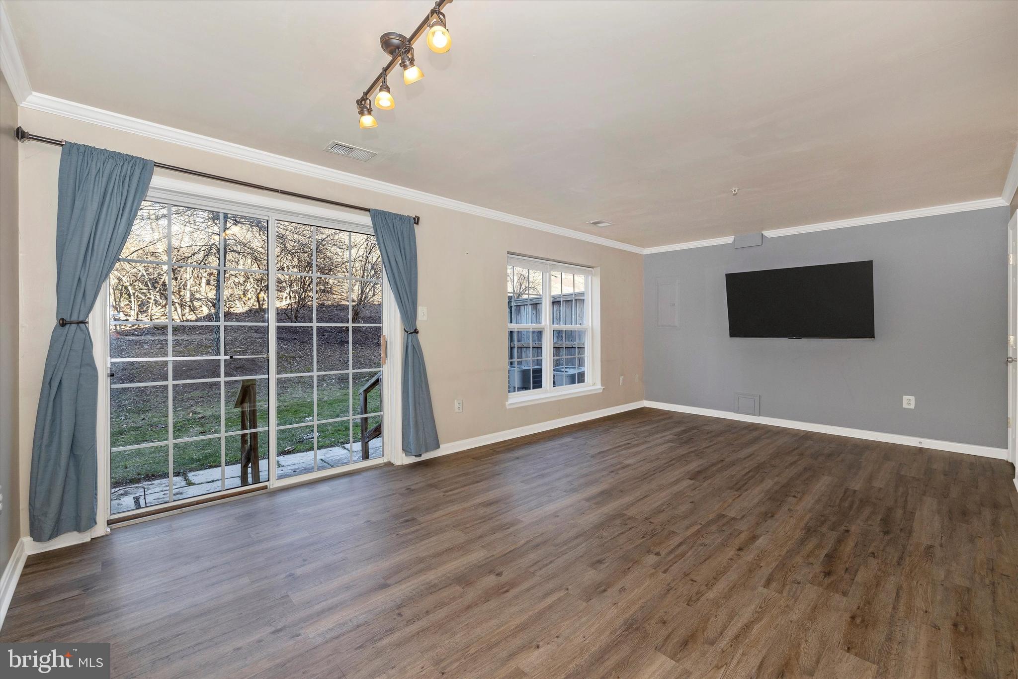 DAMASCUS PARK - Residential