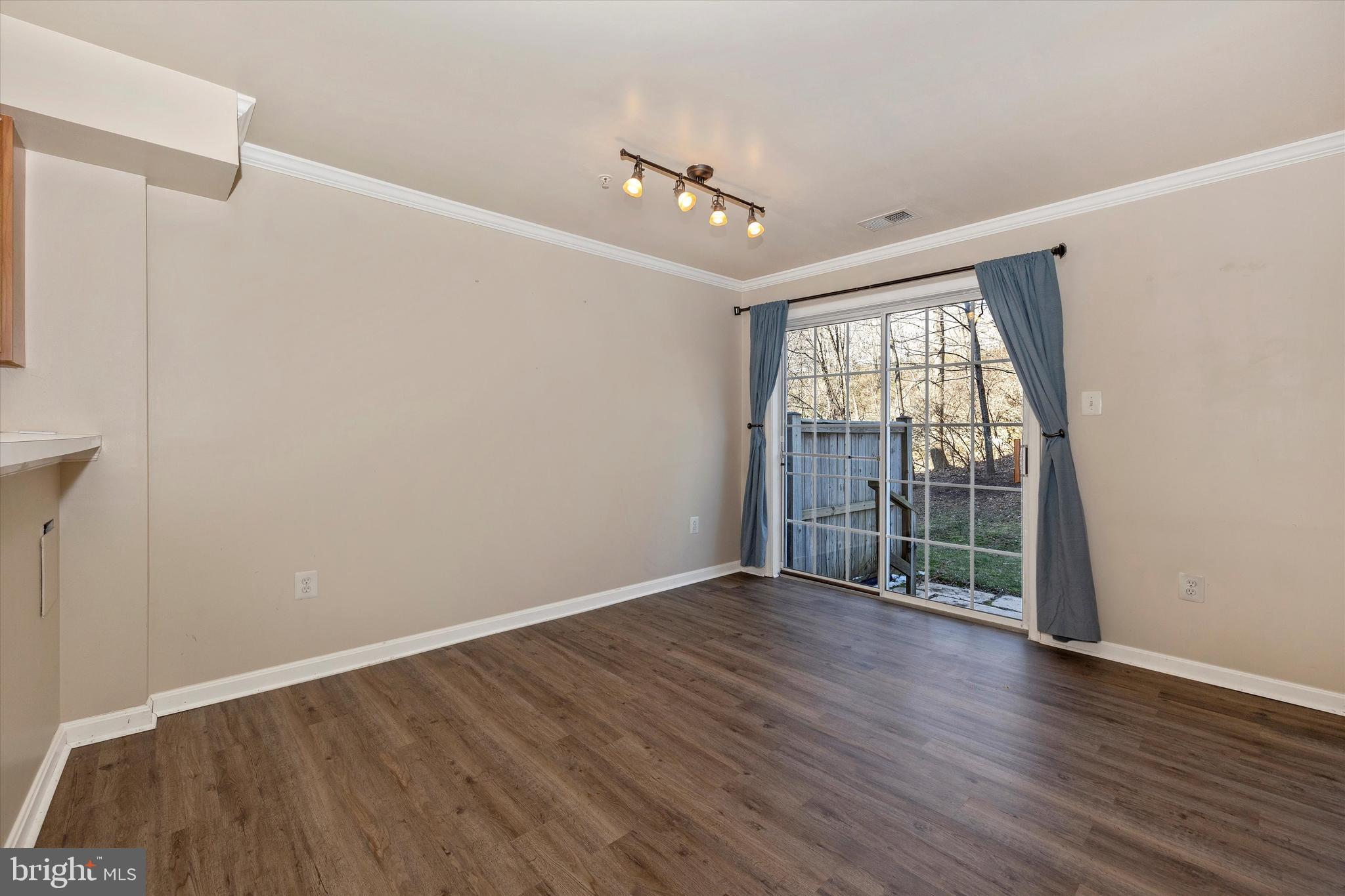 DAMASCUS PARK - Residential