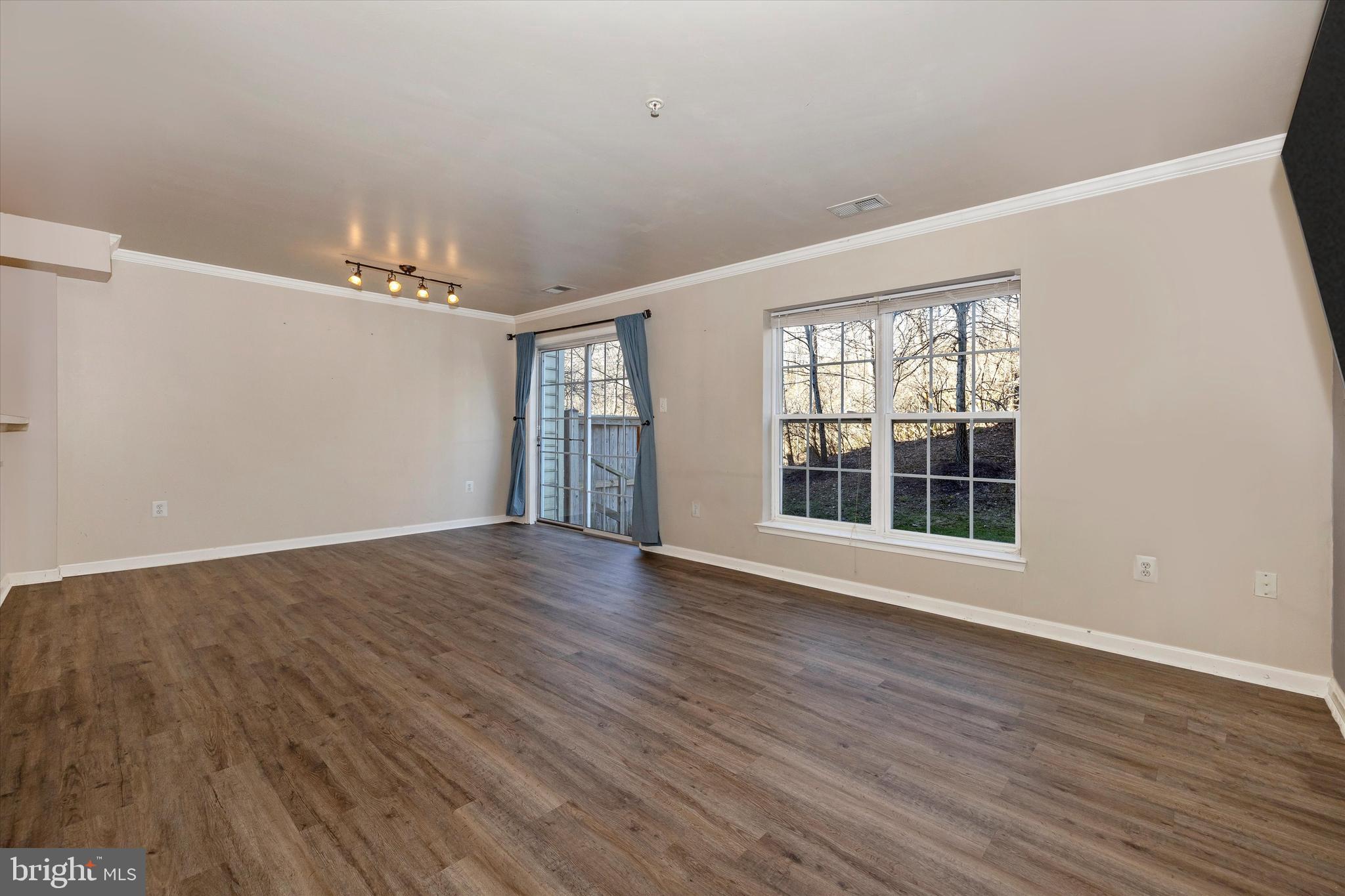 DAMASCUS PARK - Residential