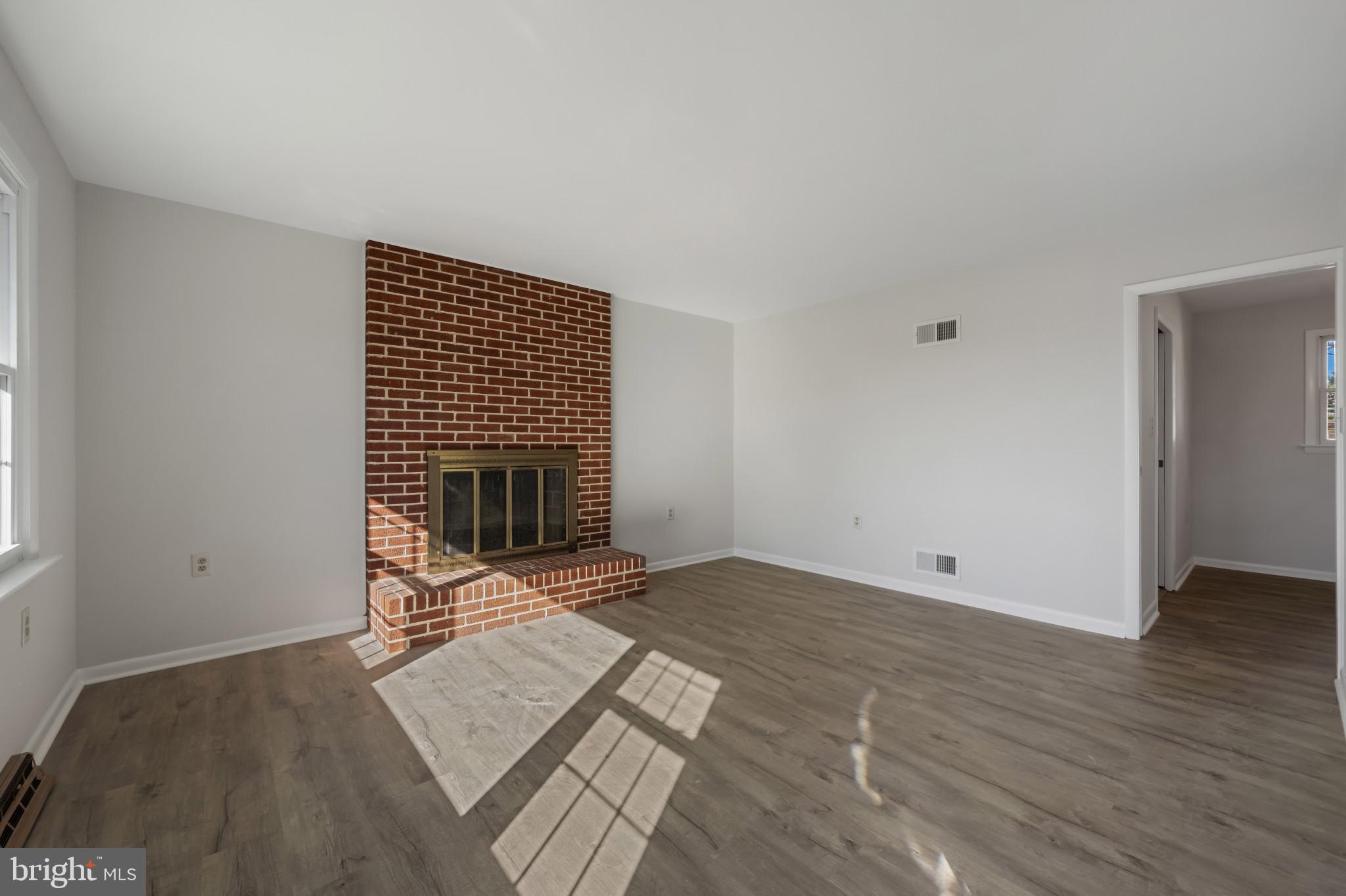 JARRETTSVILLE - Residential