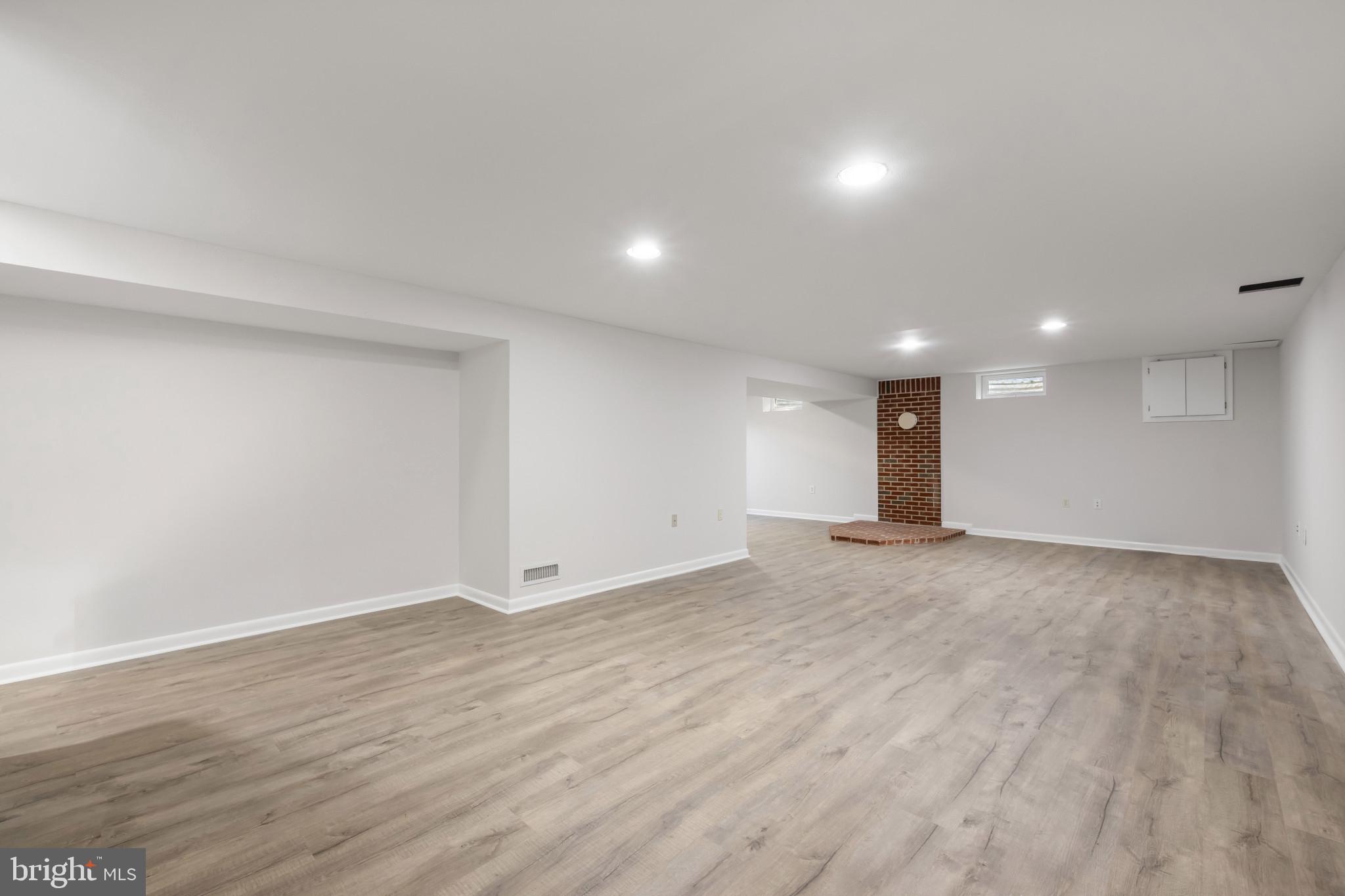 JARRETTSVILLE - Residential