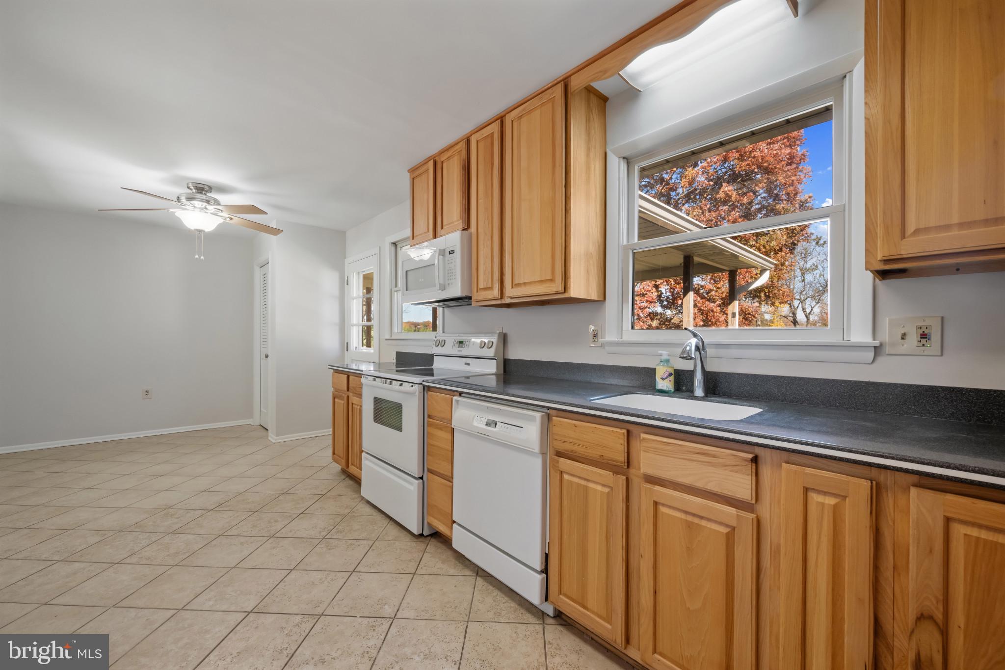 JARRETTSVILLE - Residential