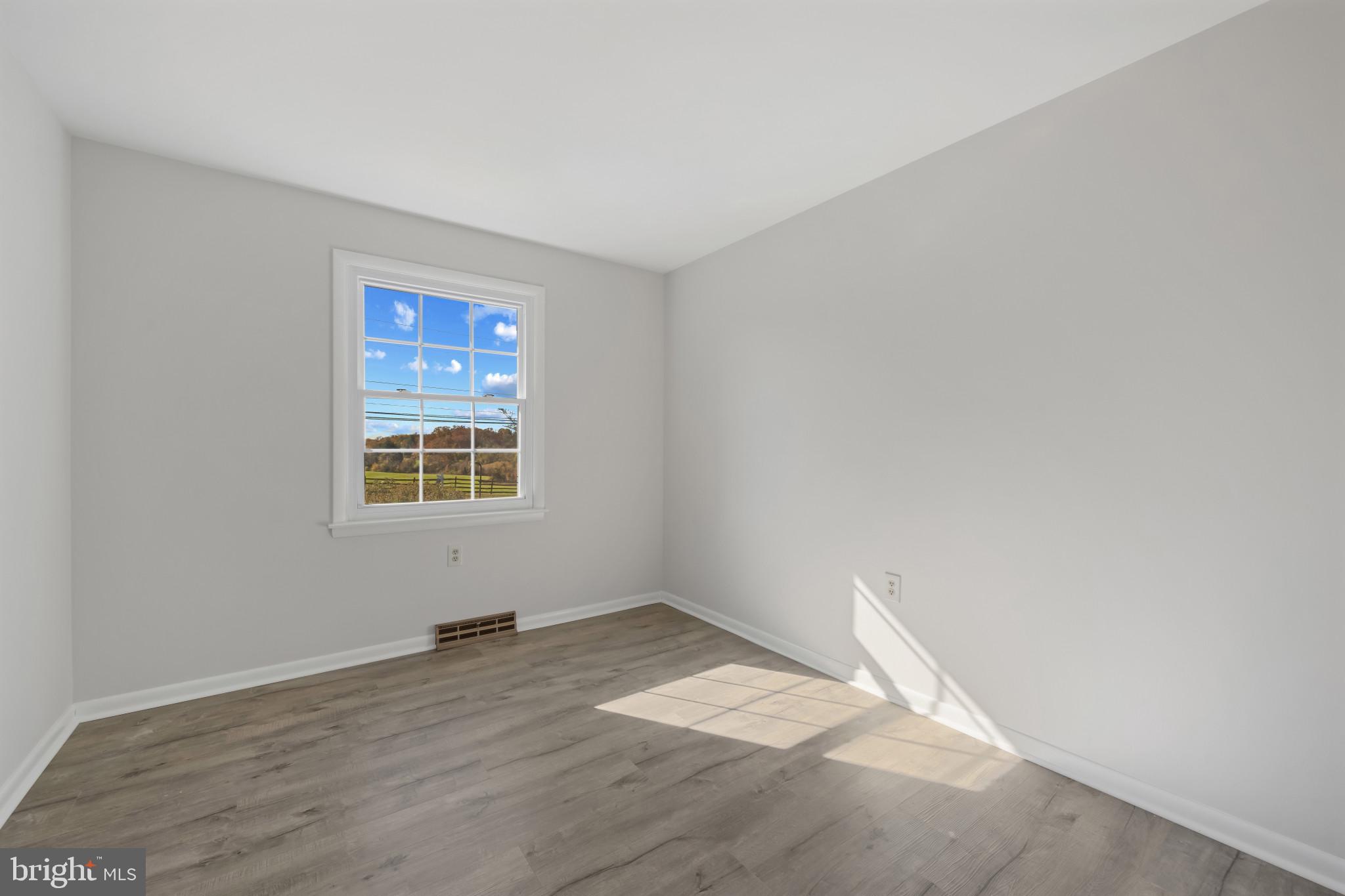 JARRETTSVILLE - Residential