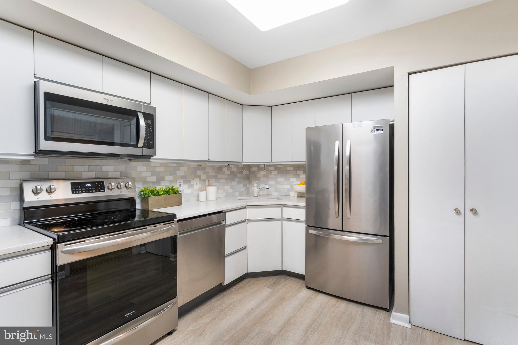 ANNEN WOODS - Residential