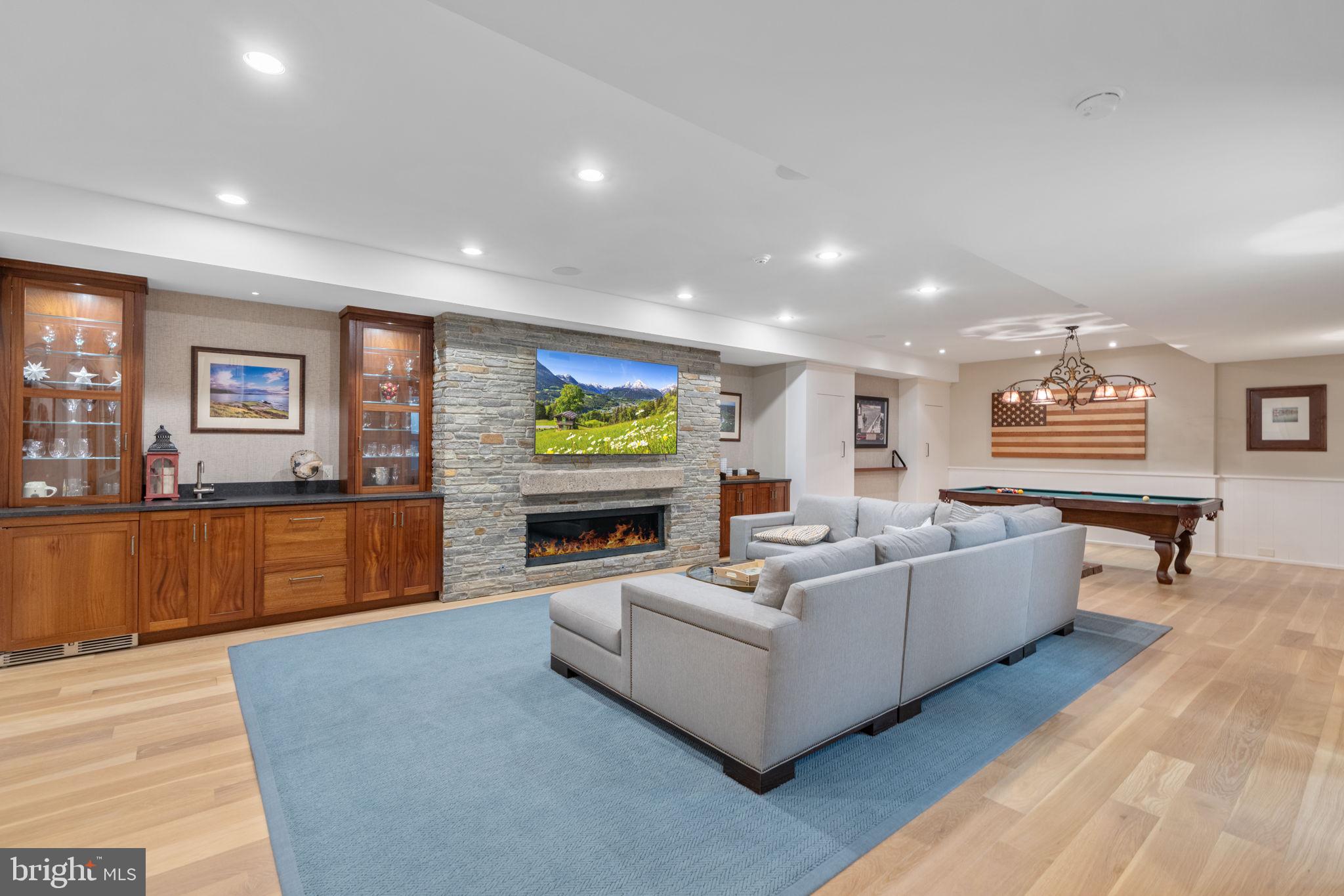 DOYLESTOWN BORO - Residential
