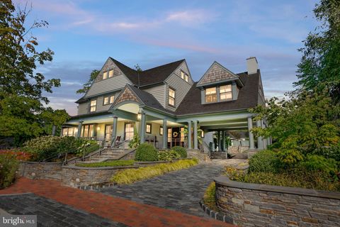 155 E OAKLAND AVENUE DOYLESTOWN PA 18901