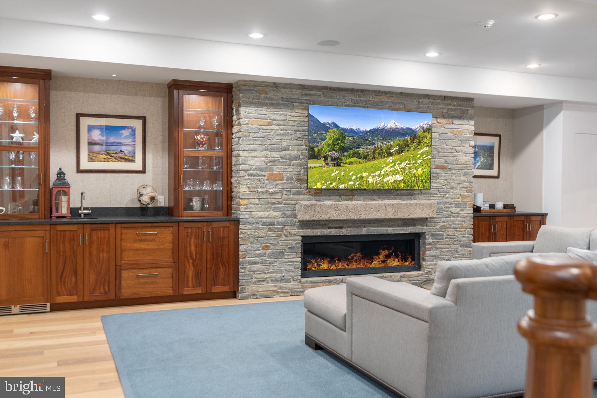 DOYLESTOWN BORO - Residential