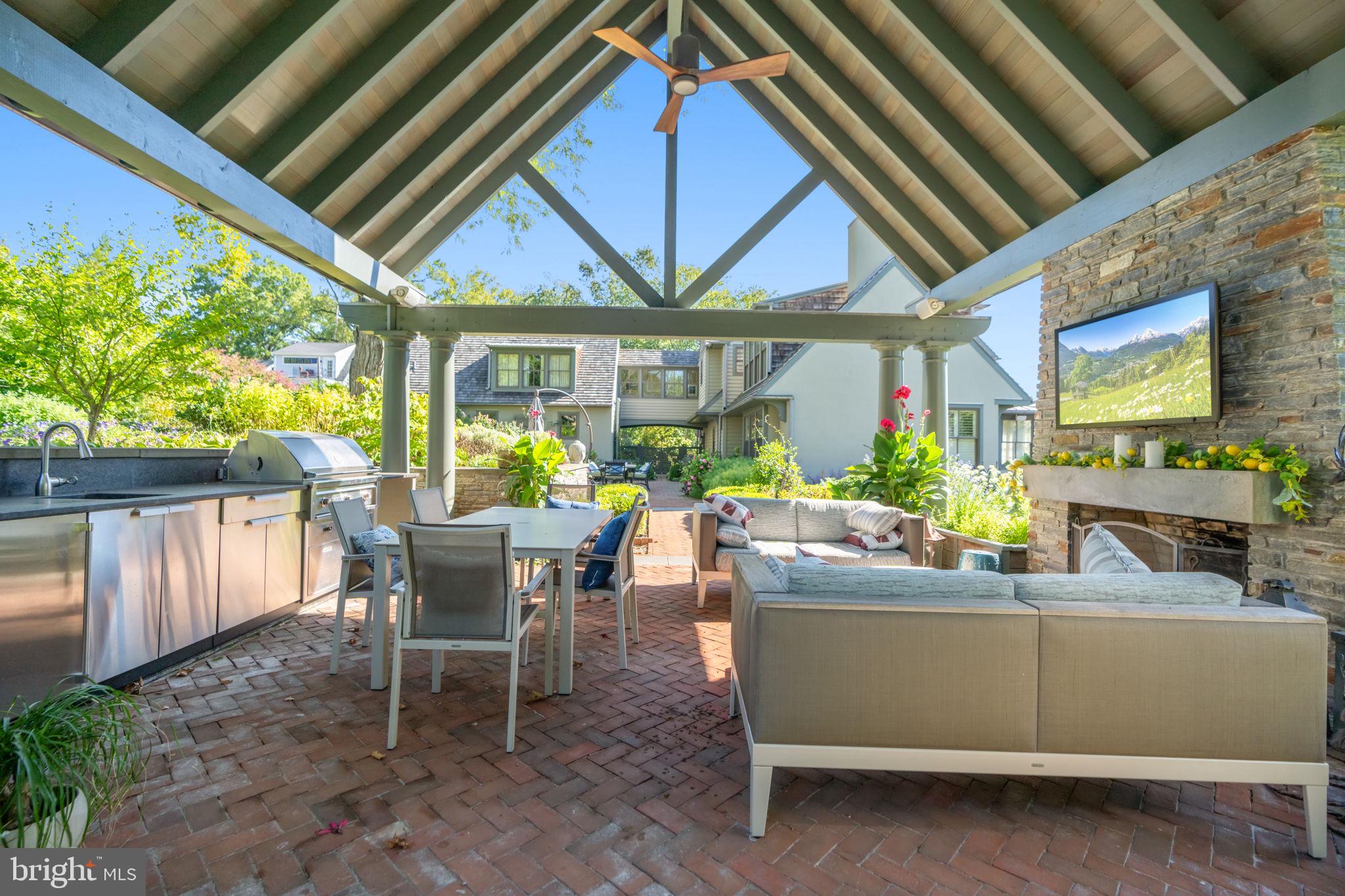 DOYLESTOWN BORO - Residential