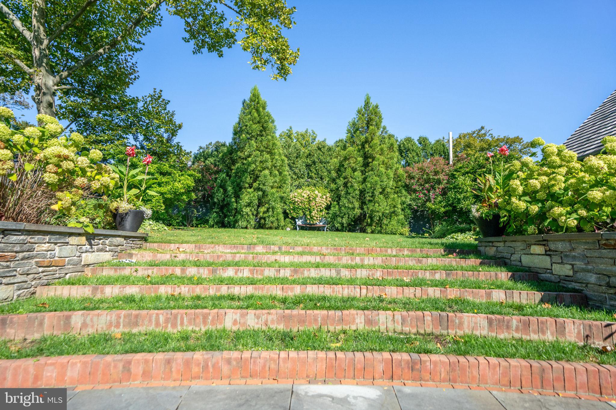 DOYLESTOWN BORO - Residential
