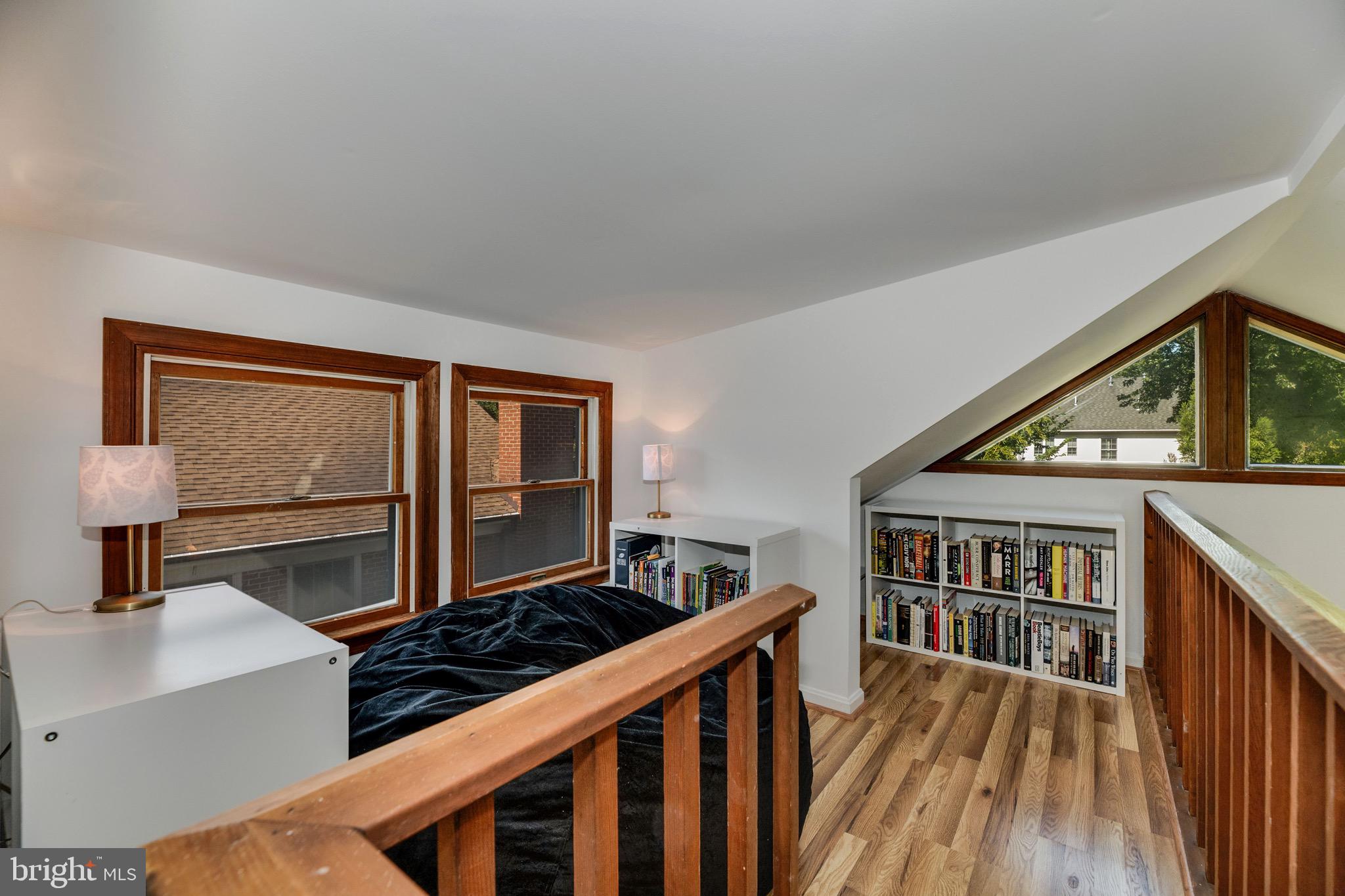 LEE HEIGHTS - Residential