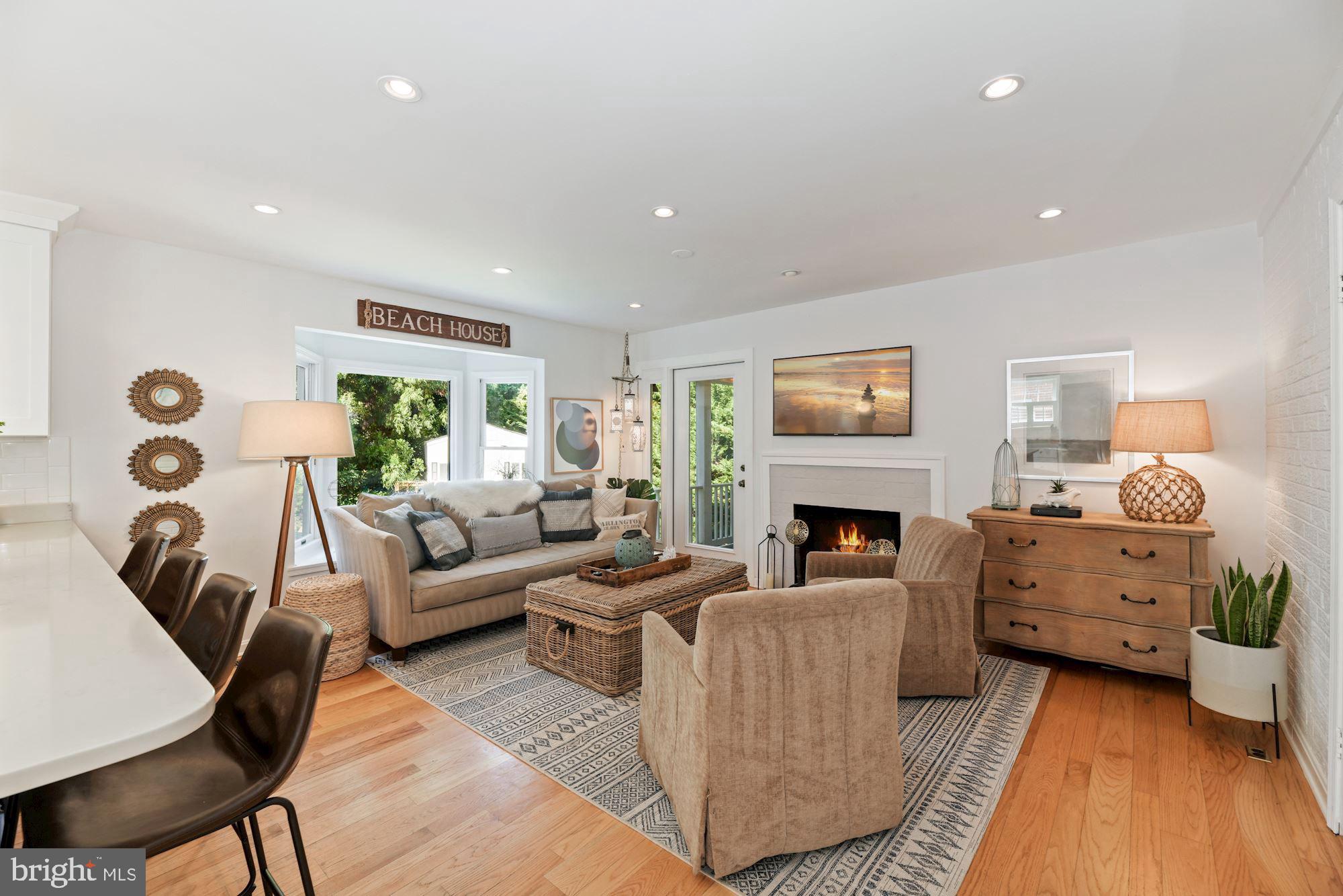 LEE HEIGHTS - Residential