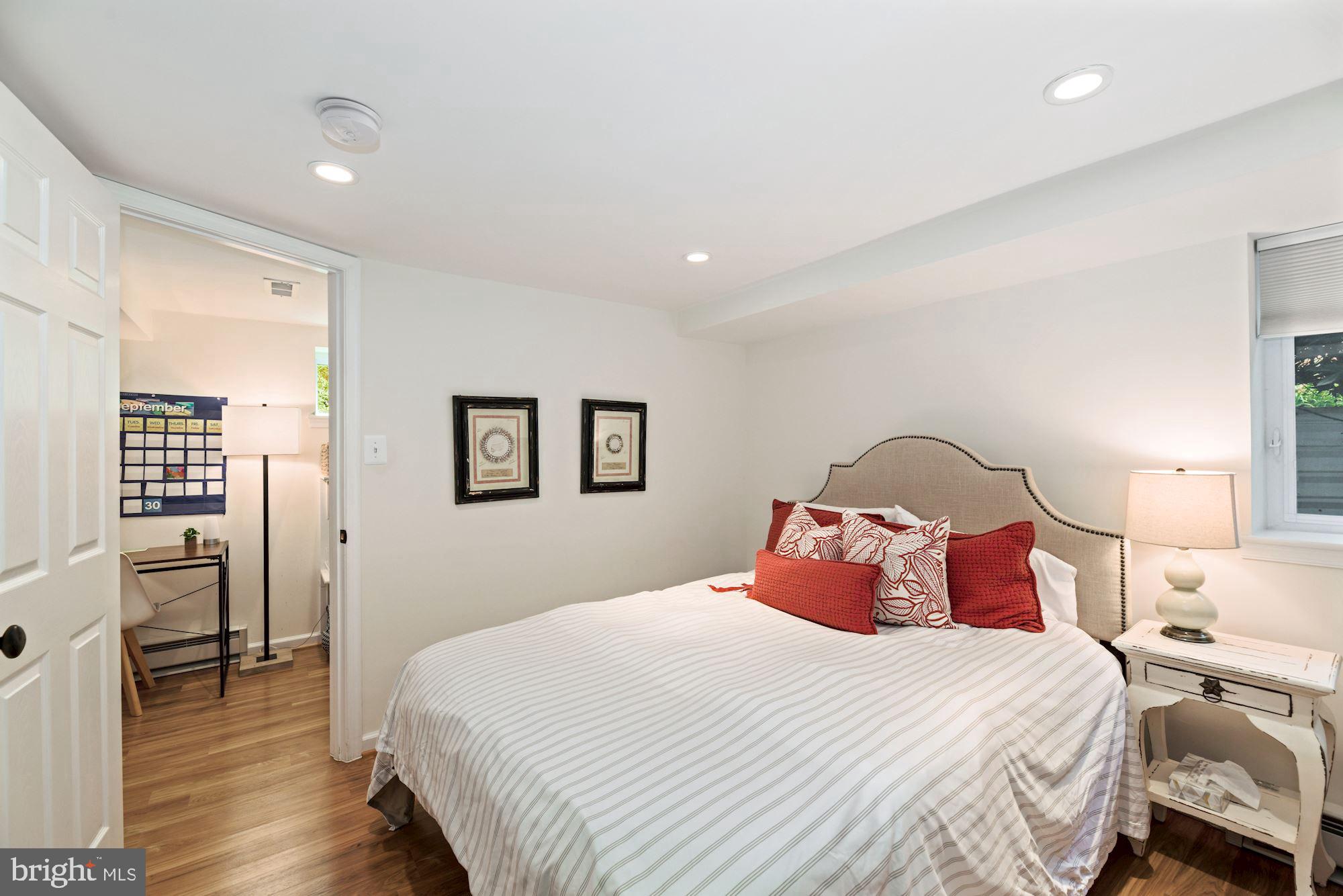 LEE HEIGHTS - Residential