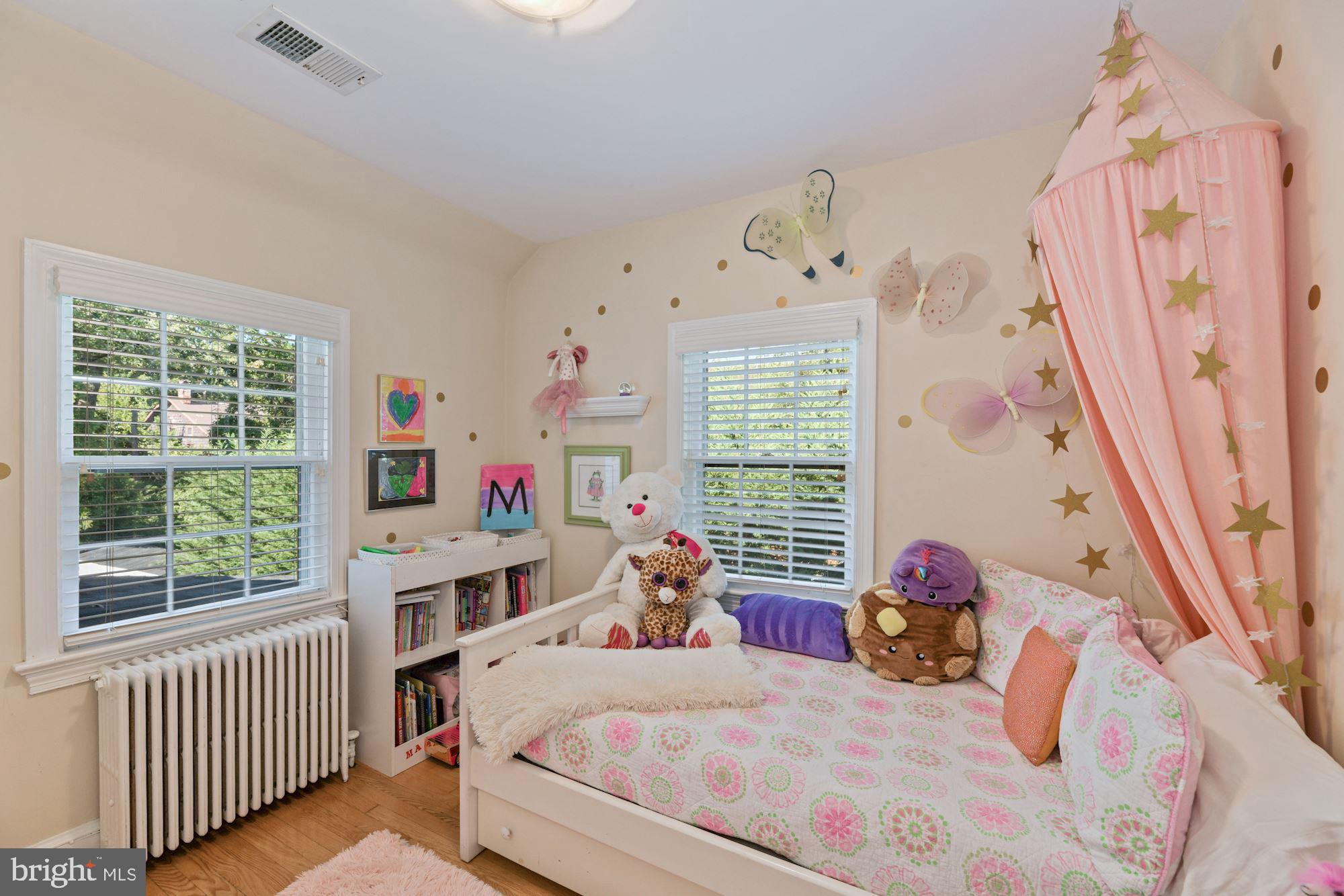 LEE HEIGHTS - Residential