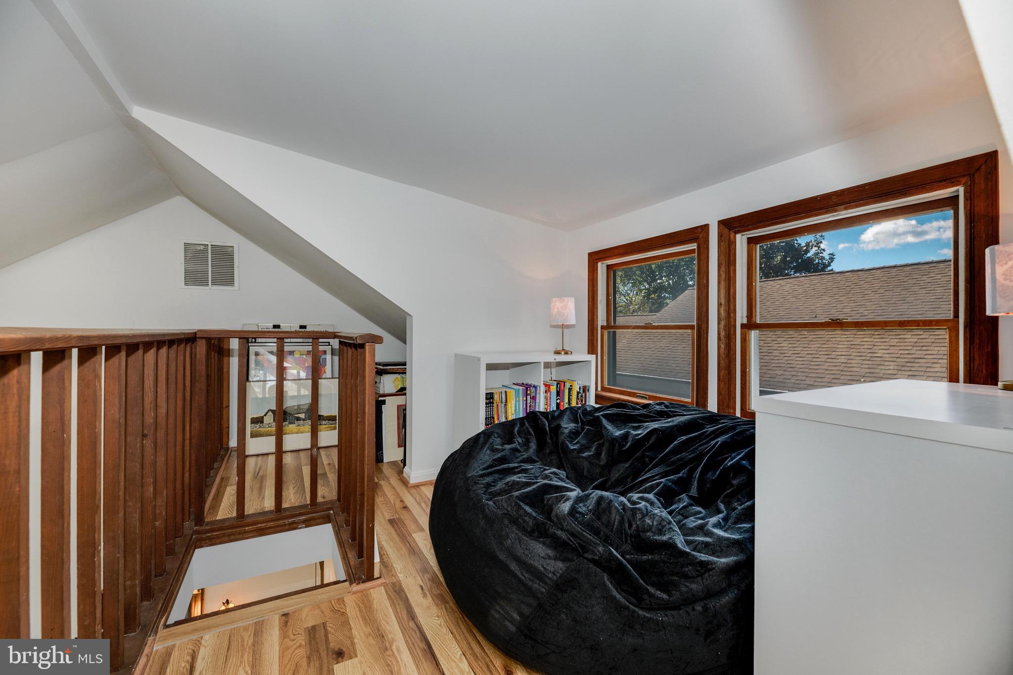 LEE HEIGHTS - Residential