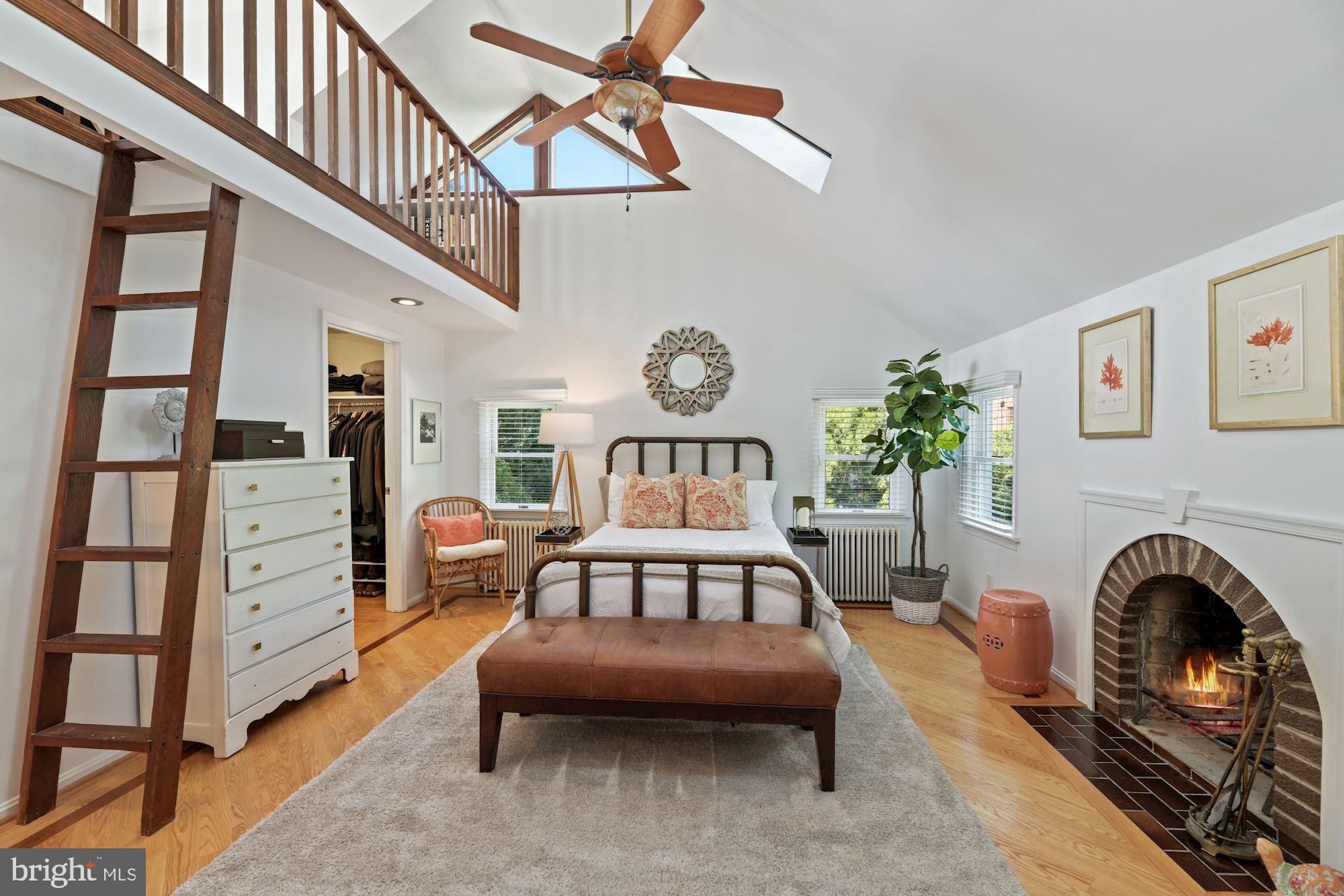 LEE HEIGHTS - Residential