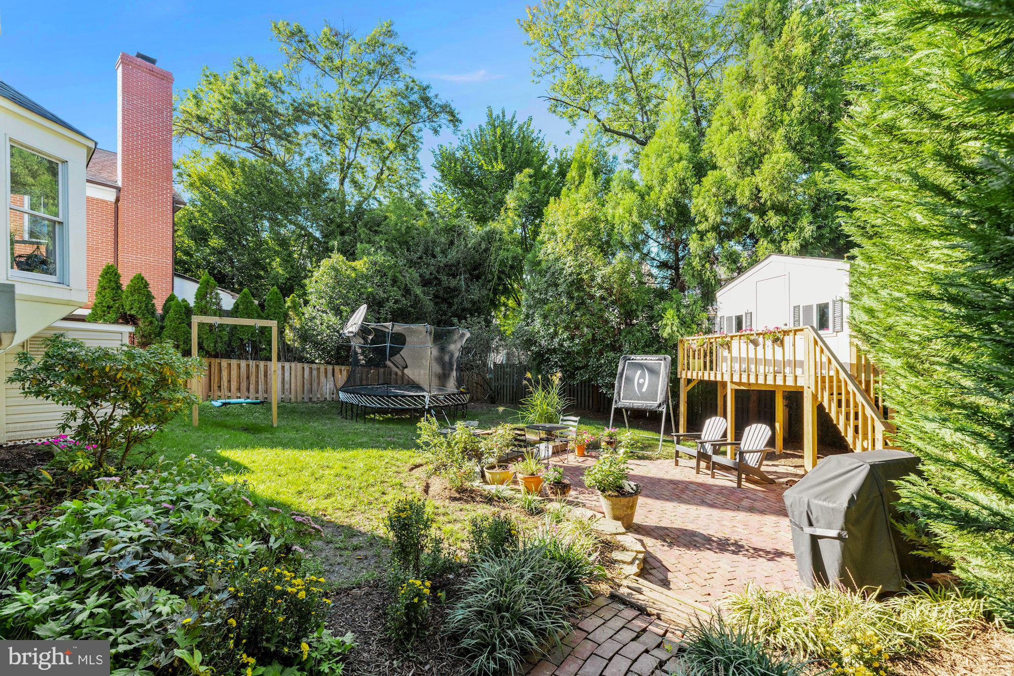 LEE HEIGHTS - Residential