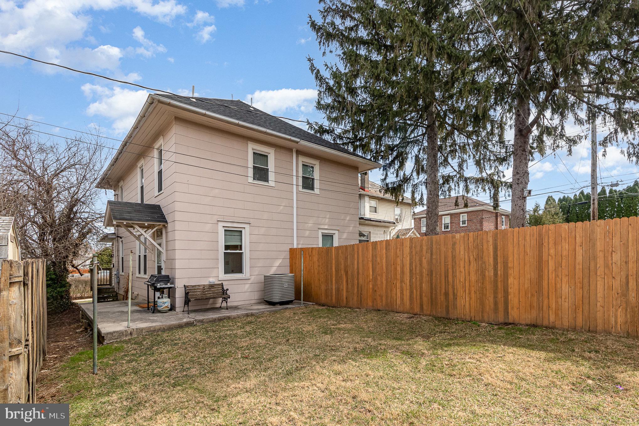 HERSHEY VILLAGE - Residential