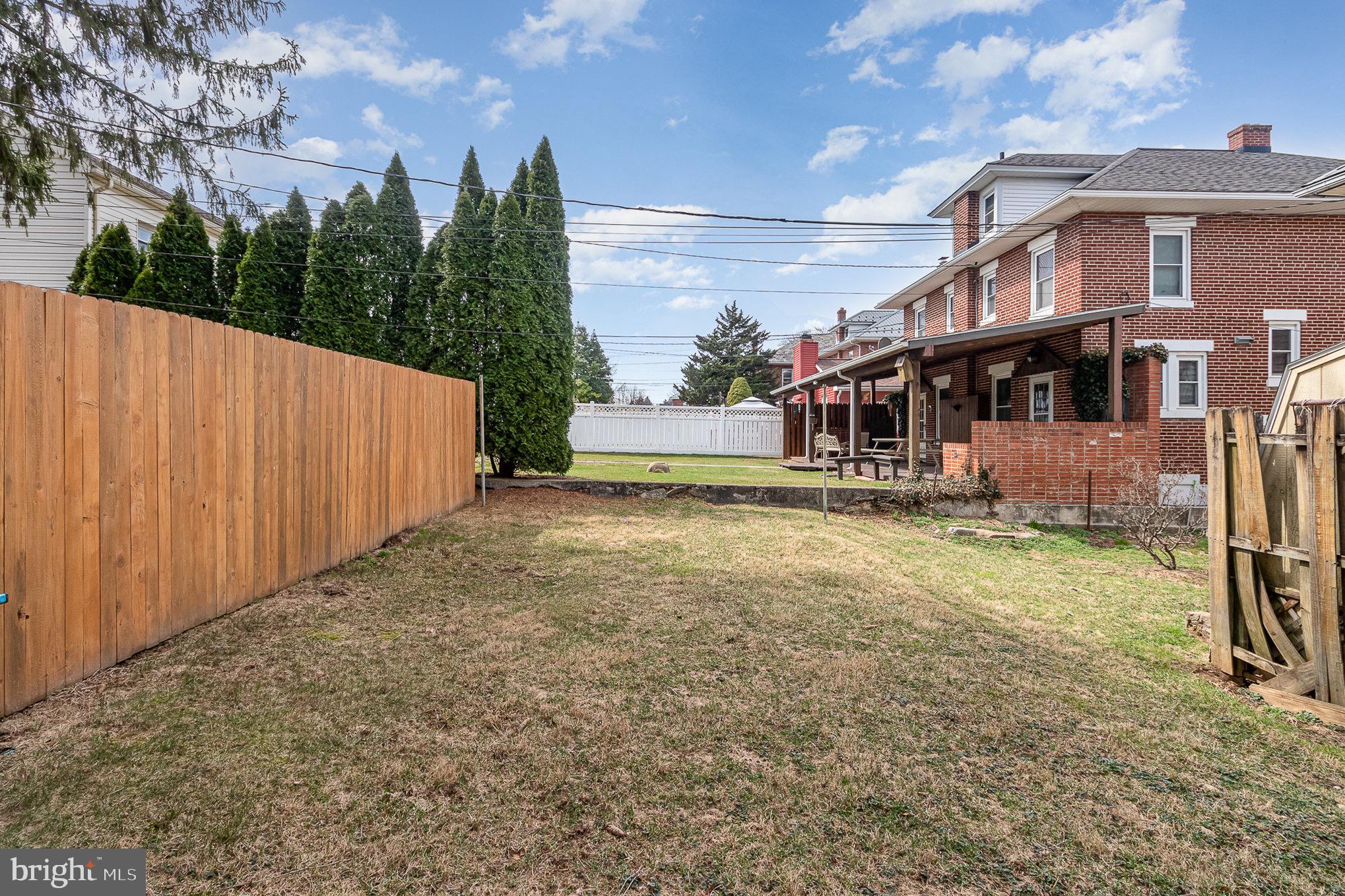 HERSHEY VILLAGE - Residential