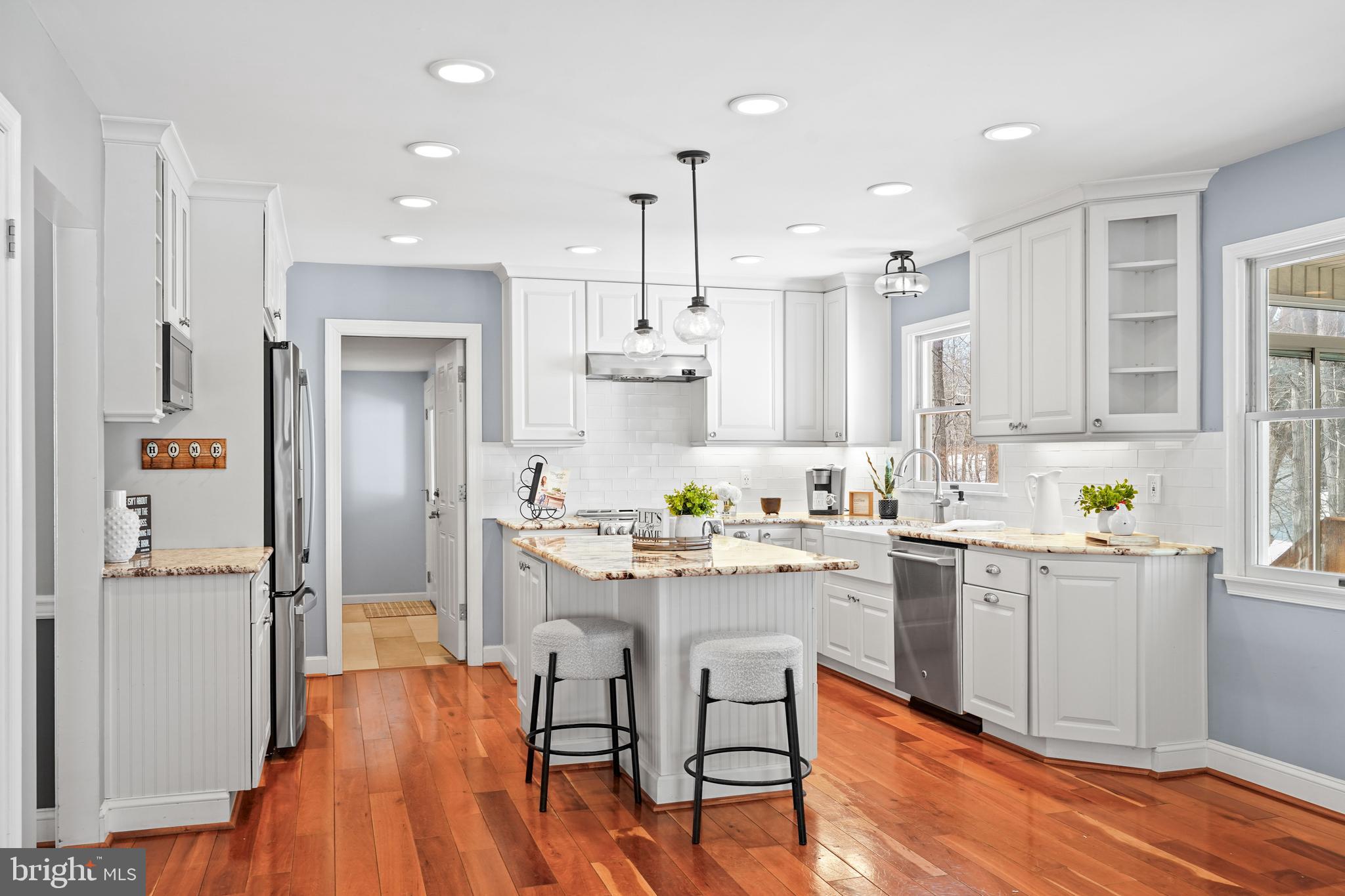 3220 WOODSTREAM LANE