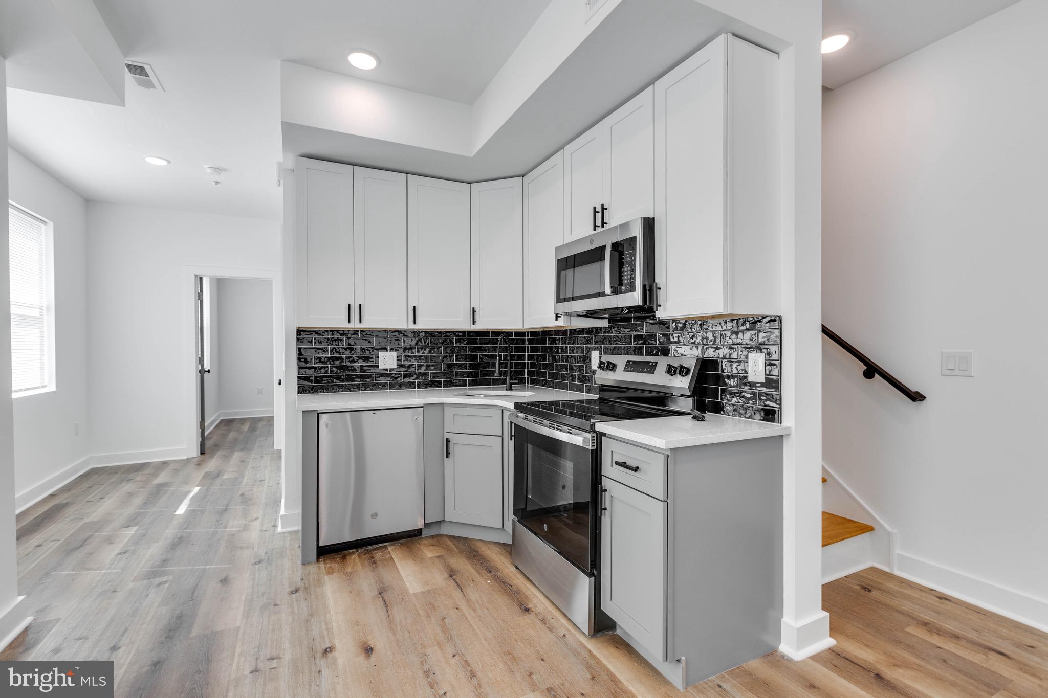 TEMPLE UNIVERSITY - Residential Lease