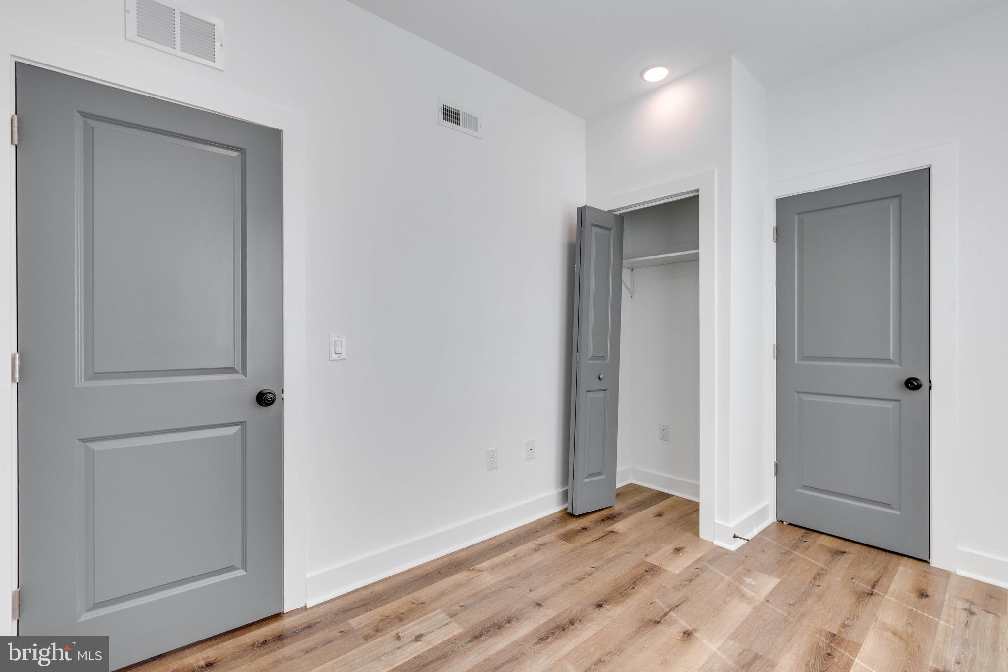 TEMPLE UNIVERSITY - Residential Lease