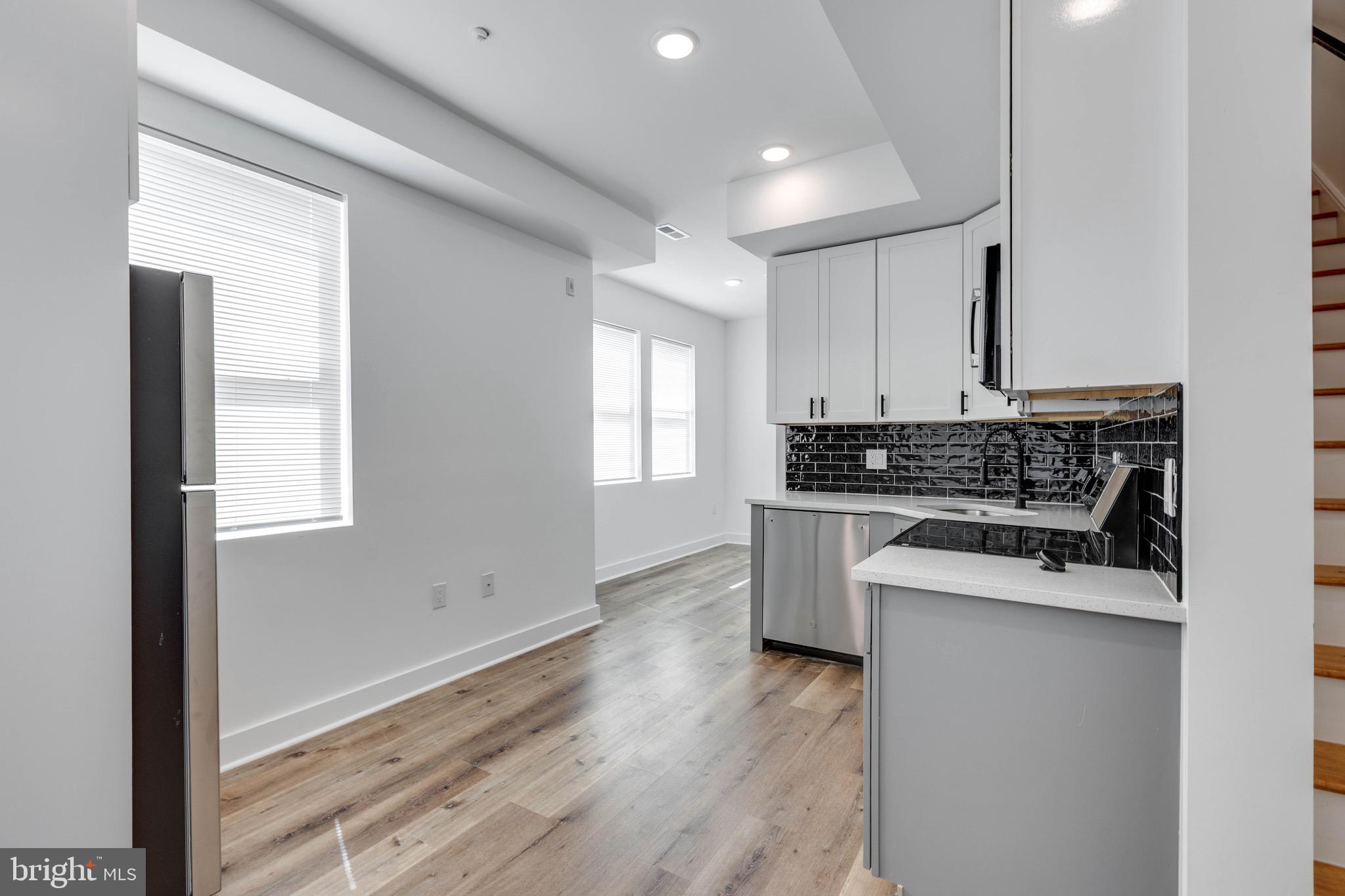 TEMPLE UNIVERSITY - Residential Lease