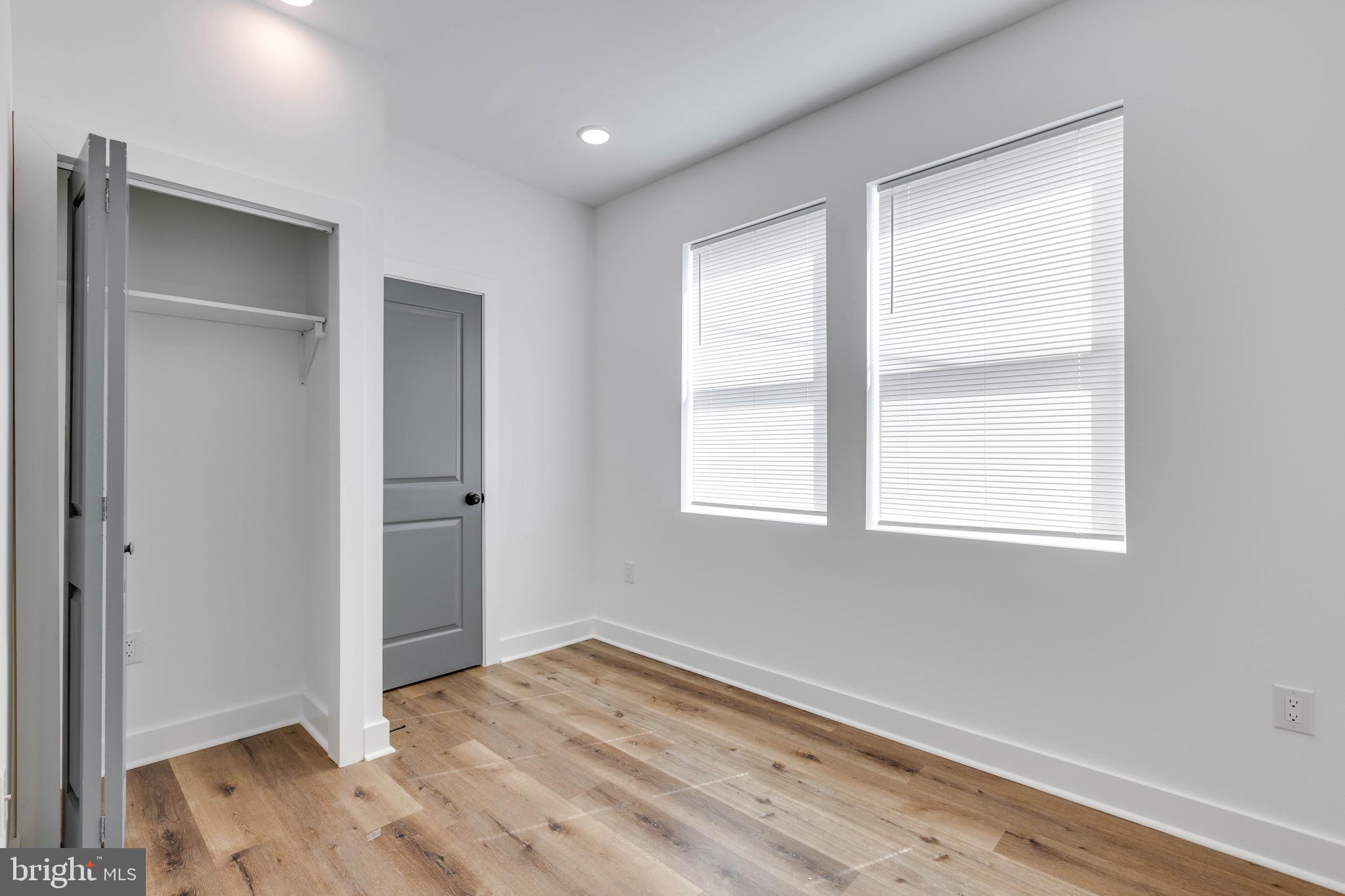 TEMPLE UNIVERSITY - Residential Lease