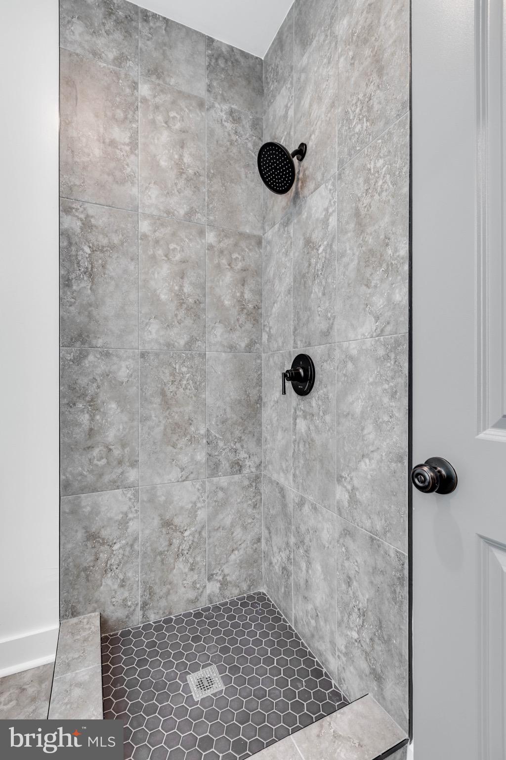 TEMPLE UNIVERSITY - Residential Lease