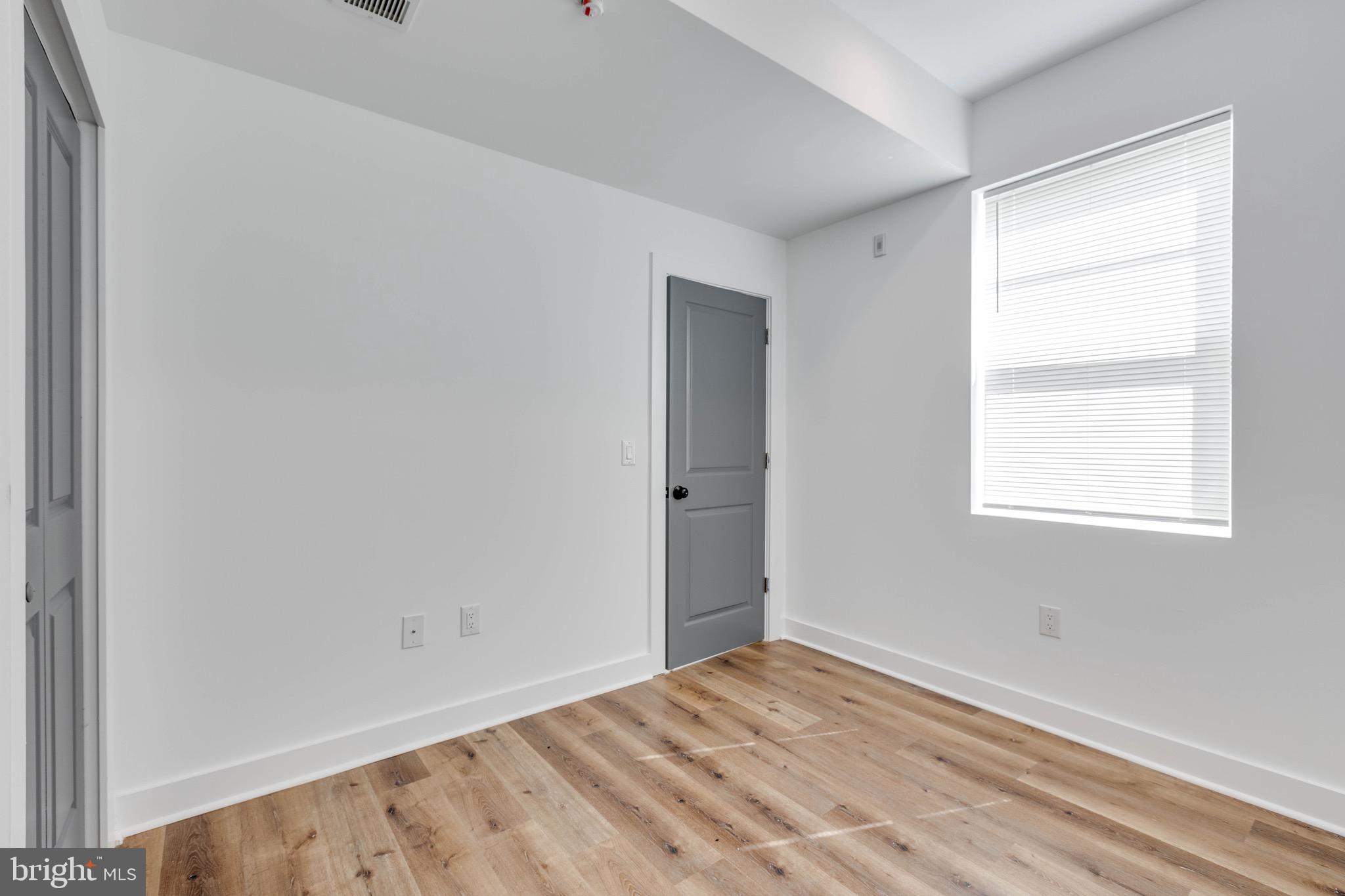 TEMPLE UNIVERSITY - Residential Lease