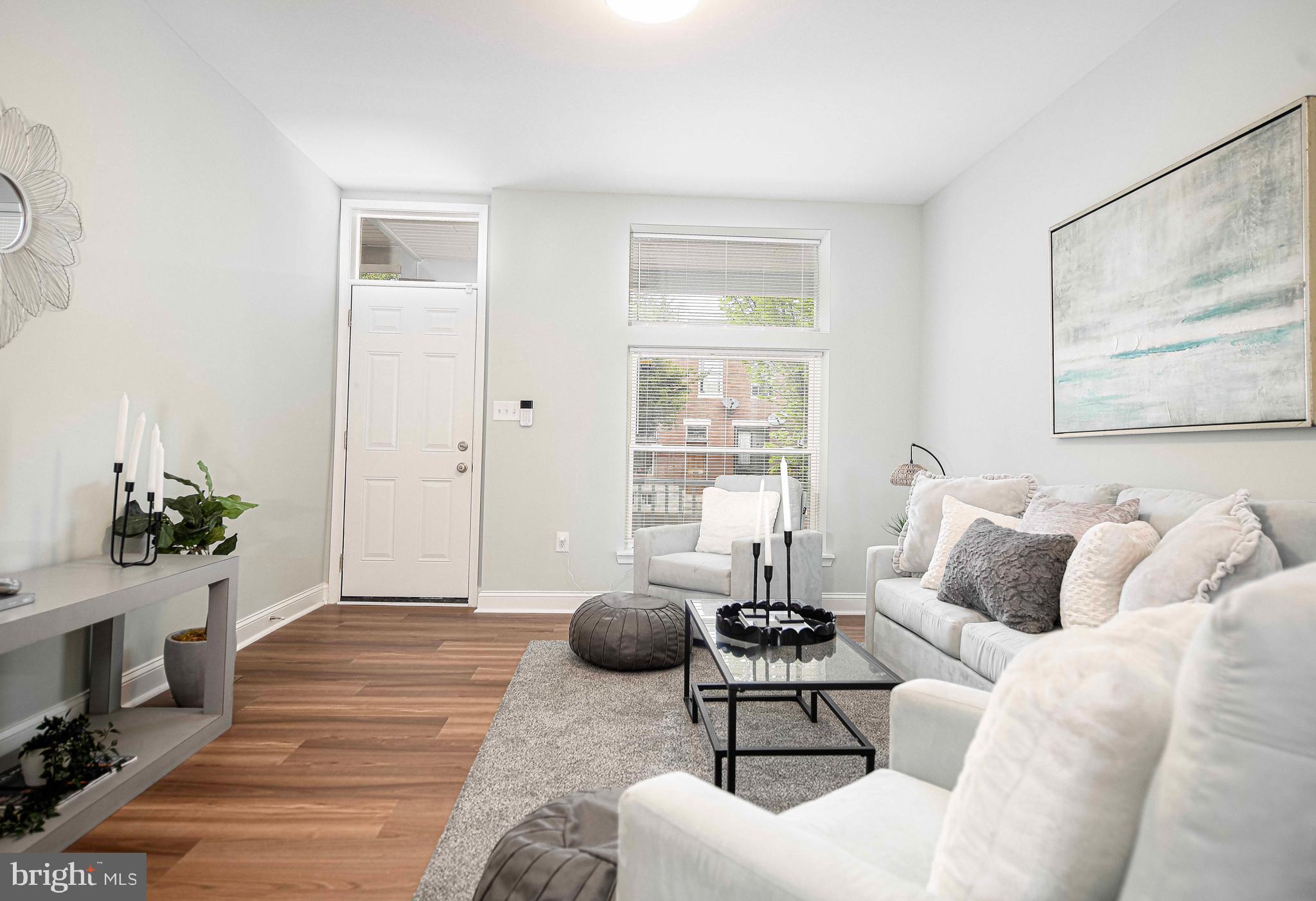 ELLWOOD PARK - Residential