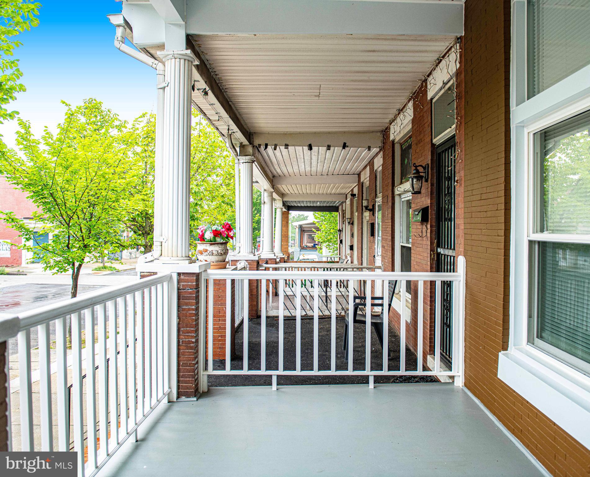 ELLWOOD PARK - Residential