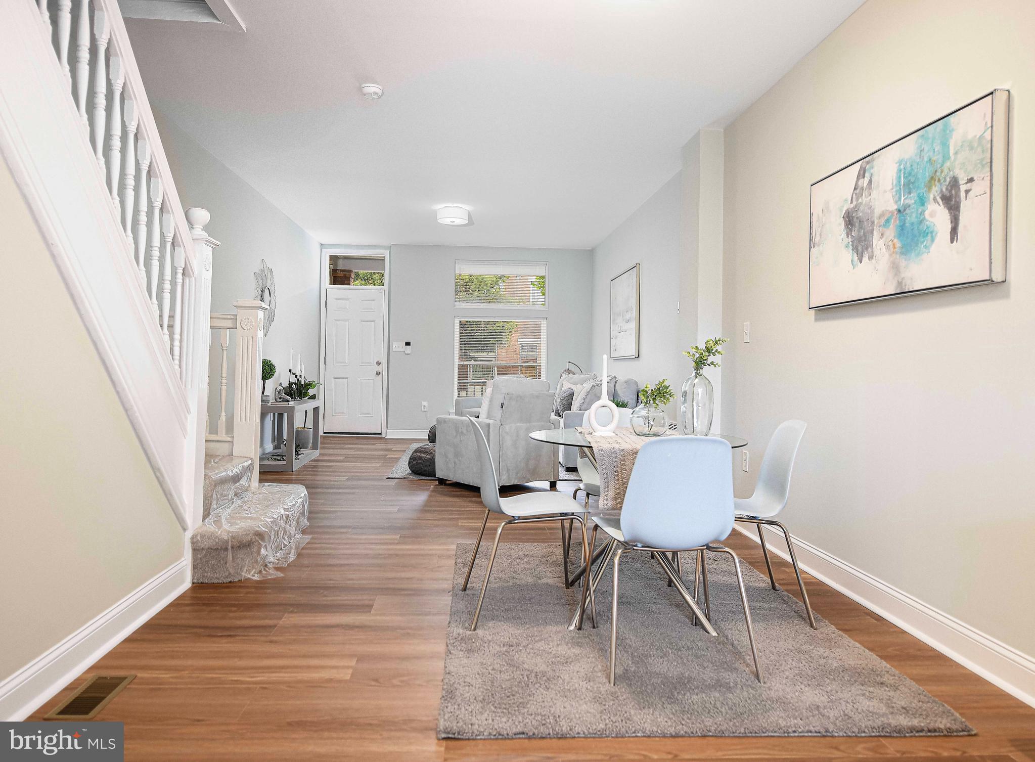 ELLWOOD PARK - Residential