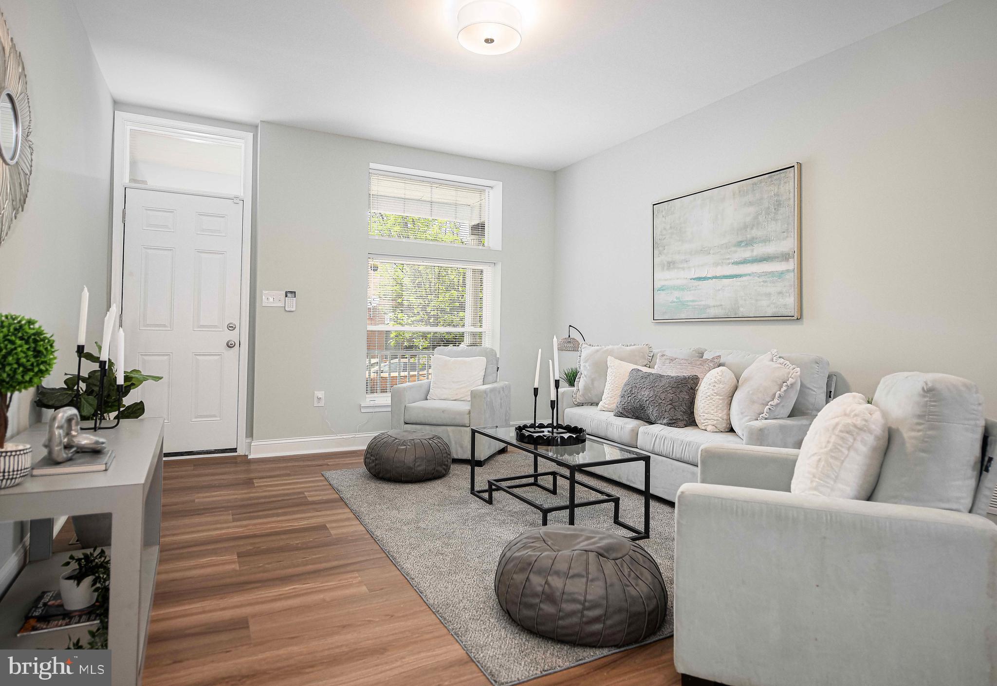 ELLWOOD PARK - Residential