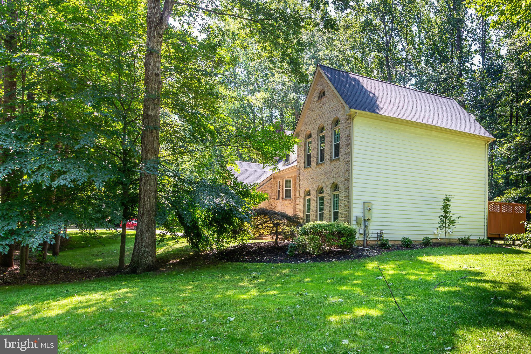 7300 SCARLET OAK COURT