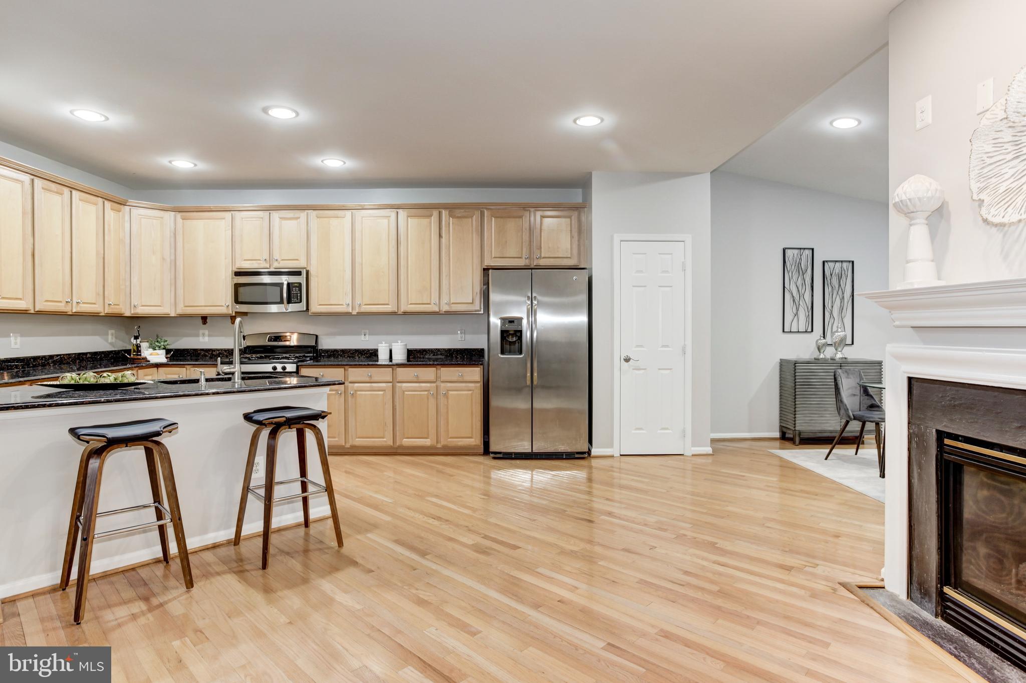 KINGSTOWNE - Residential Lease