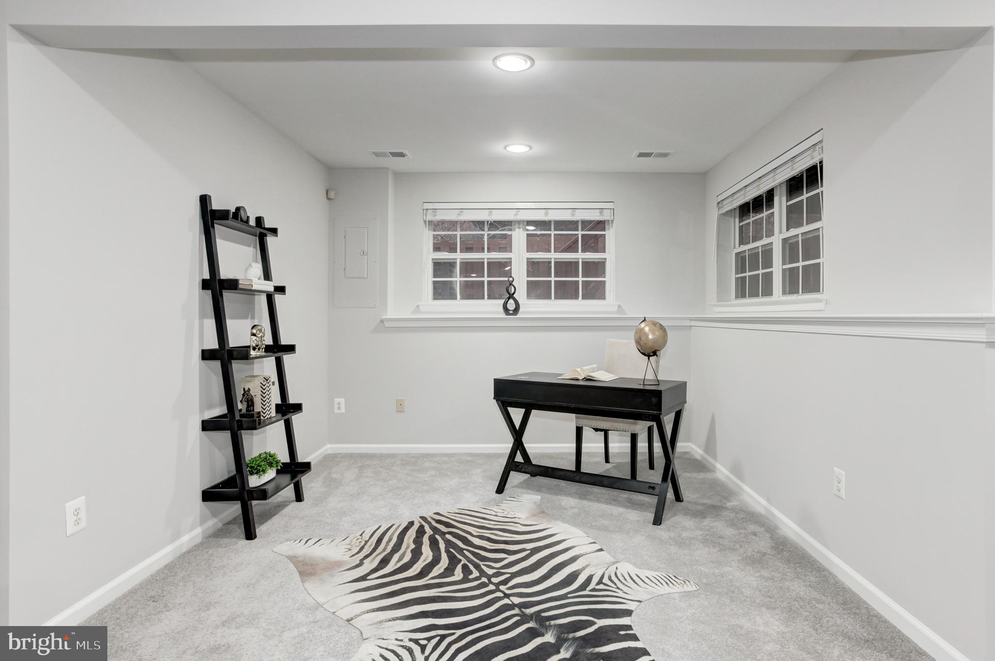 KINGSTOWNE - Residential Lease