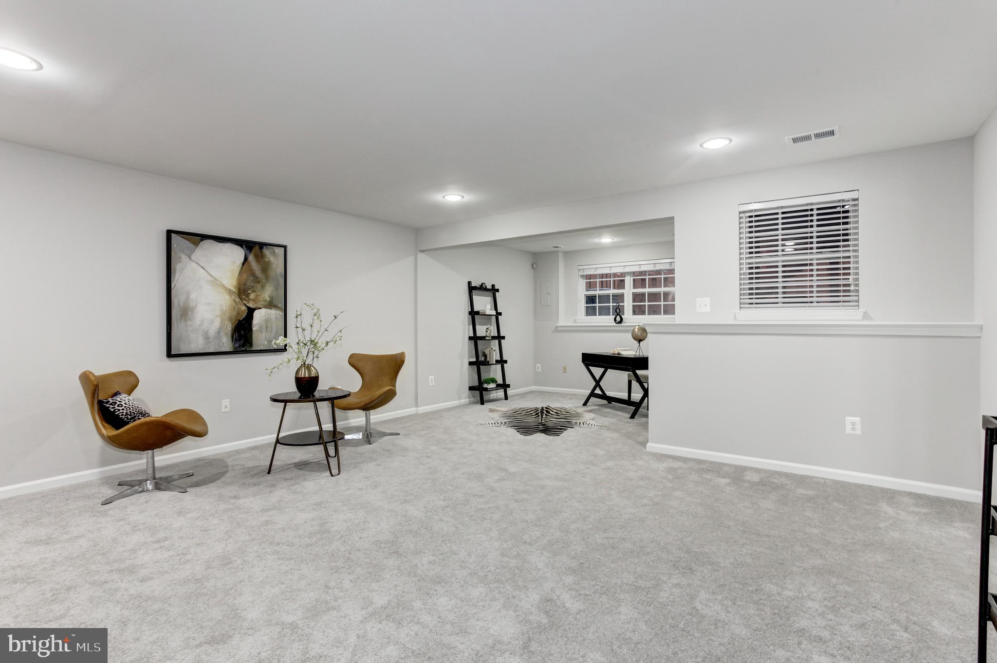 KINGSTOWNE - Residential Lease