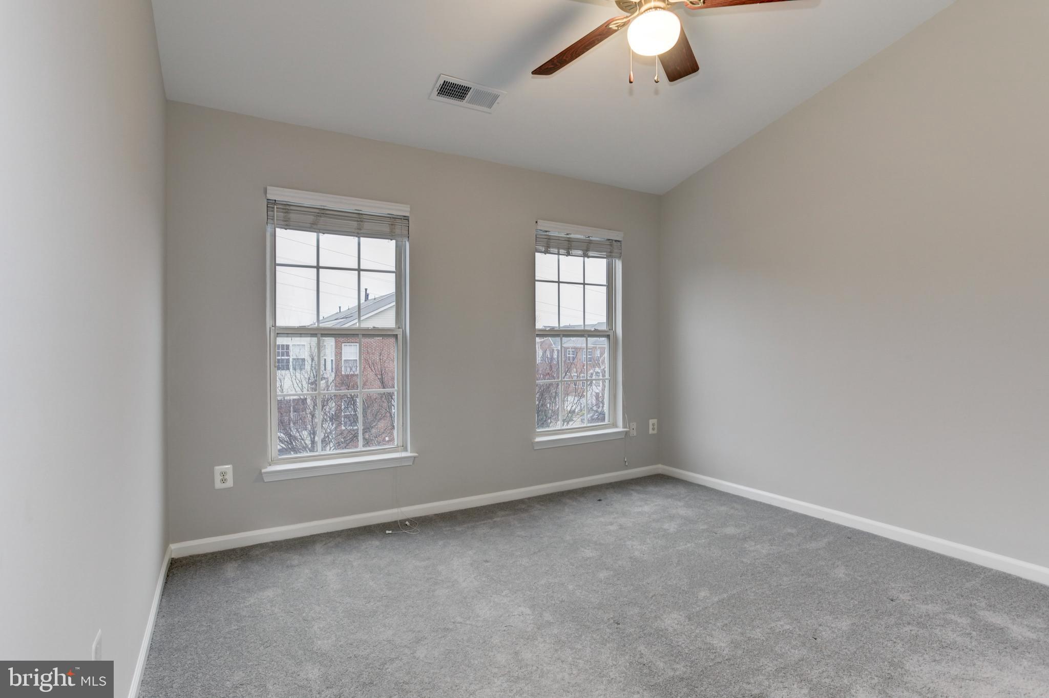 KINGSTOWNE - Residential Lease