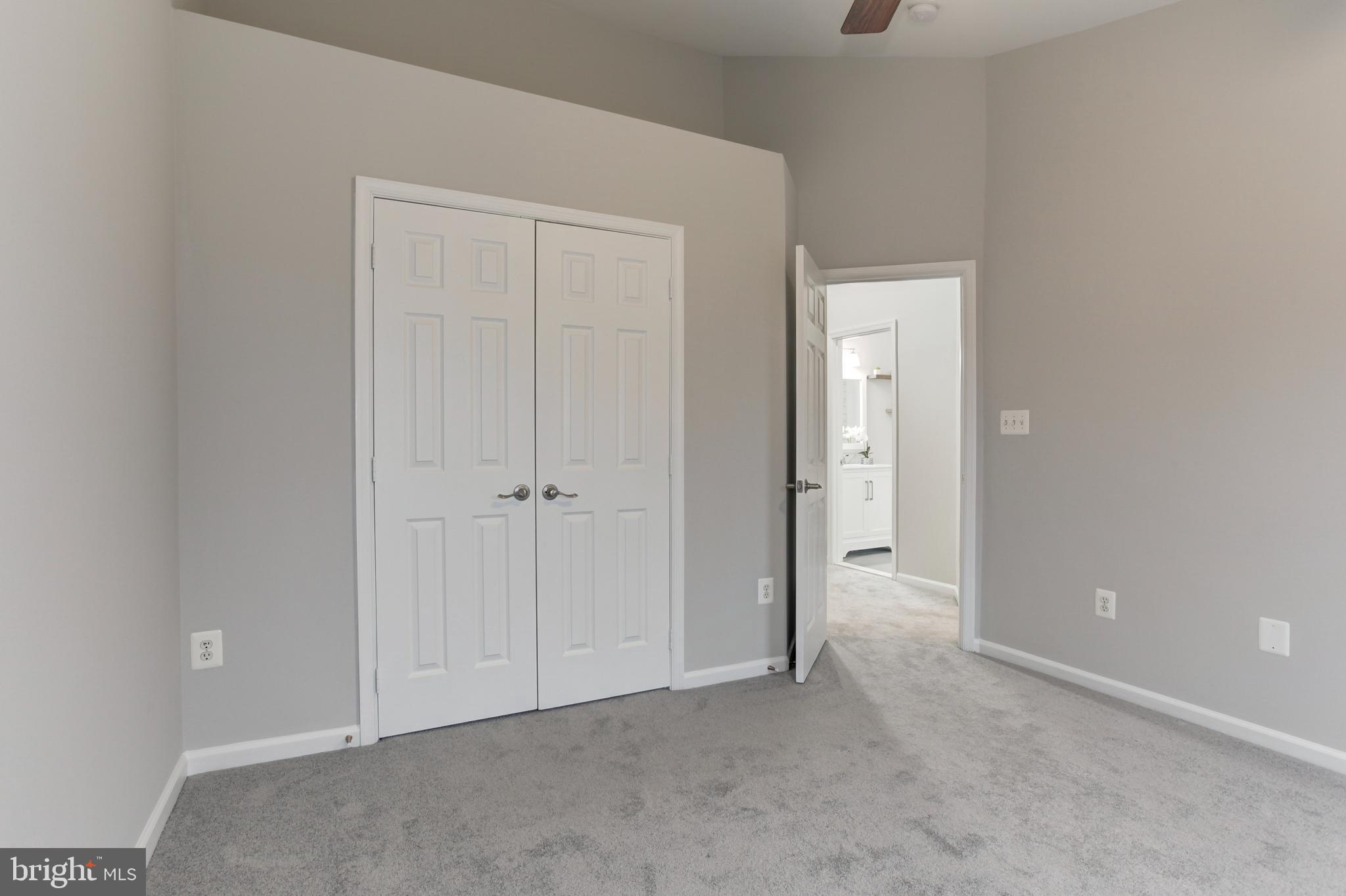 KINGSTOWNE - Residential Lease