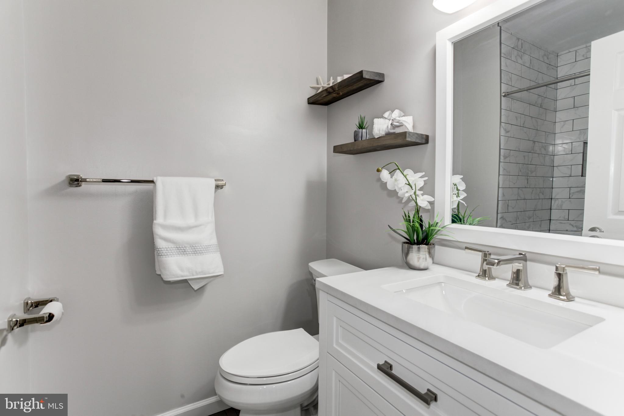 KINGSTOWNE - Residential Lease