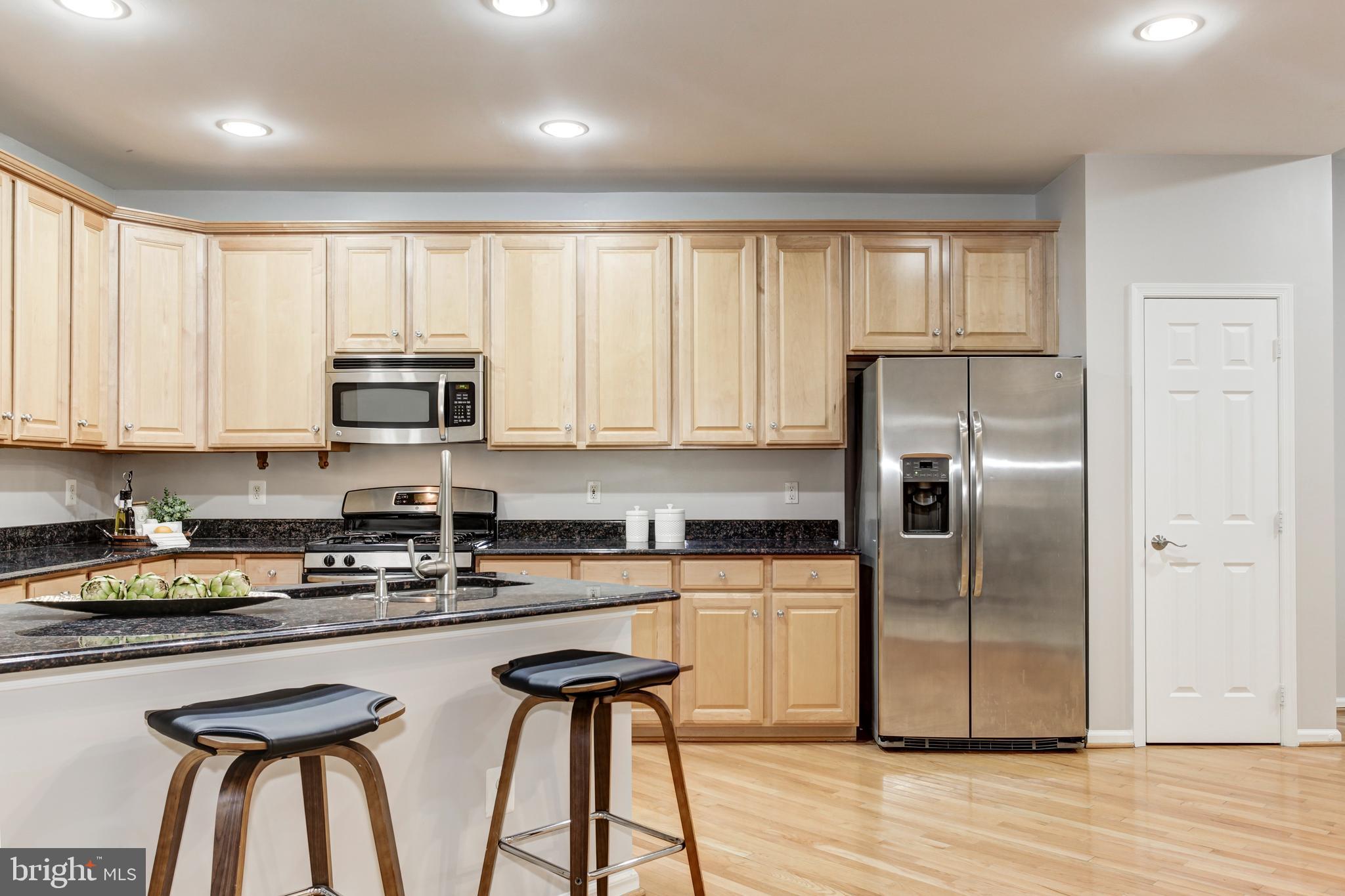 KINGSTOWNE - Residential Lease