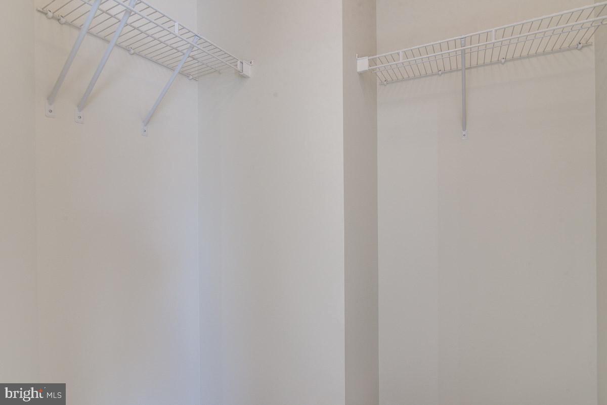 AMBERLEA AT SOUTH RIDING - Residential Lease